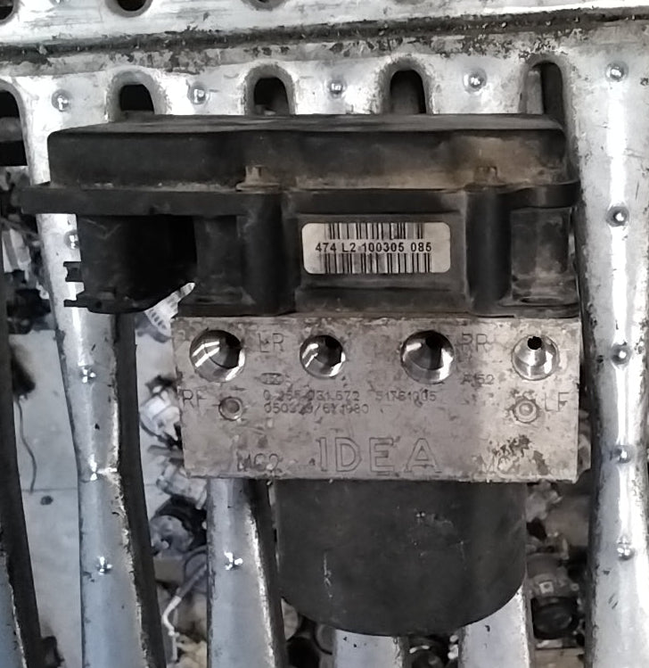 Centralina abs lancia musa benzina anno 2005 codice 0265231672