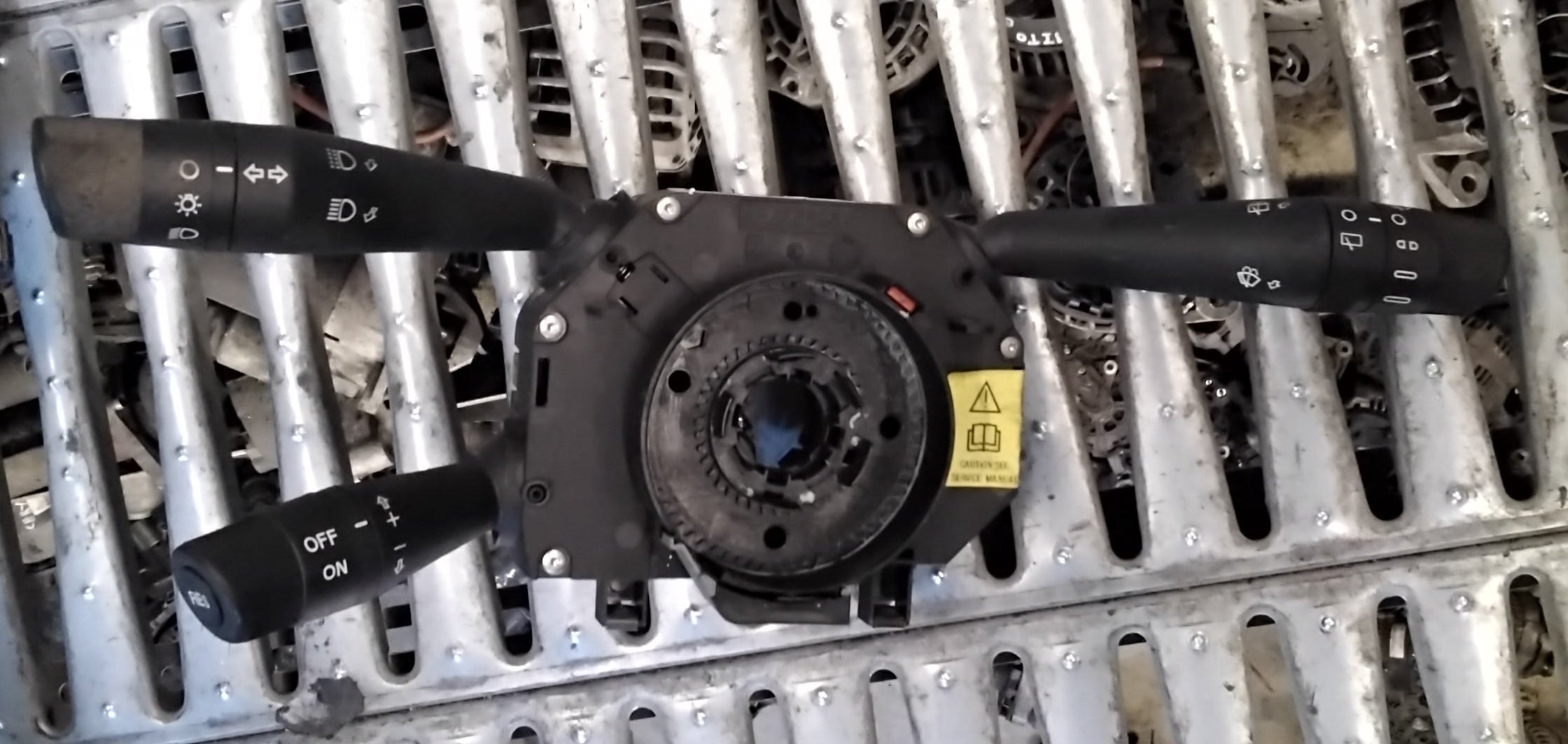 Devioluce fiat punto evo codice 7352131800