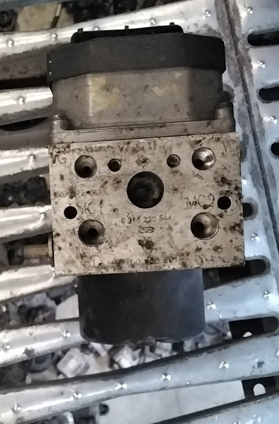 Pompa Centralina ABS renault scenic 1.8 diesel anno 1998/2003 codice 0265220544