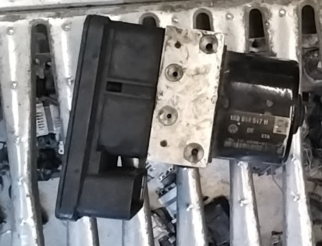 Centralina Pompa abs audi A3 2.0 tdi codice 1K0907379K