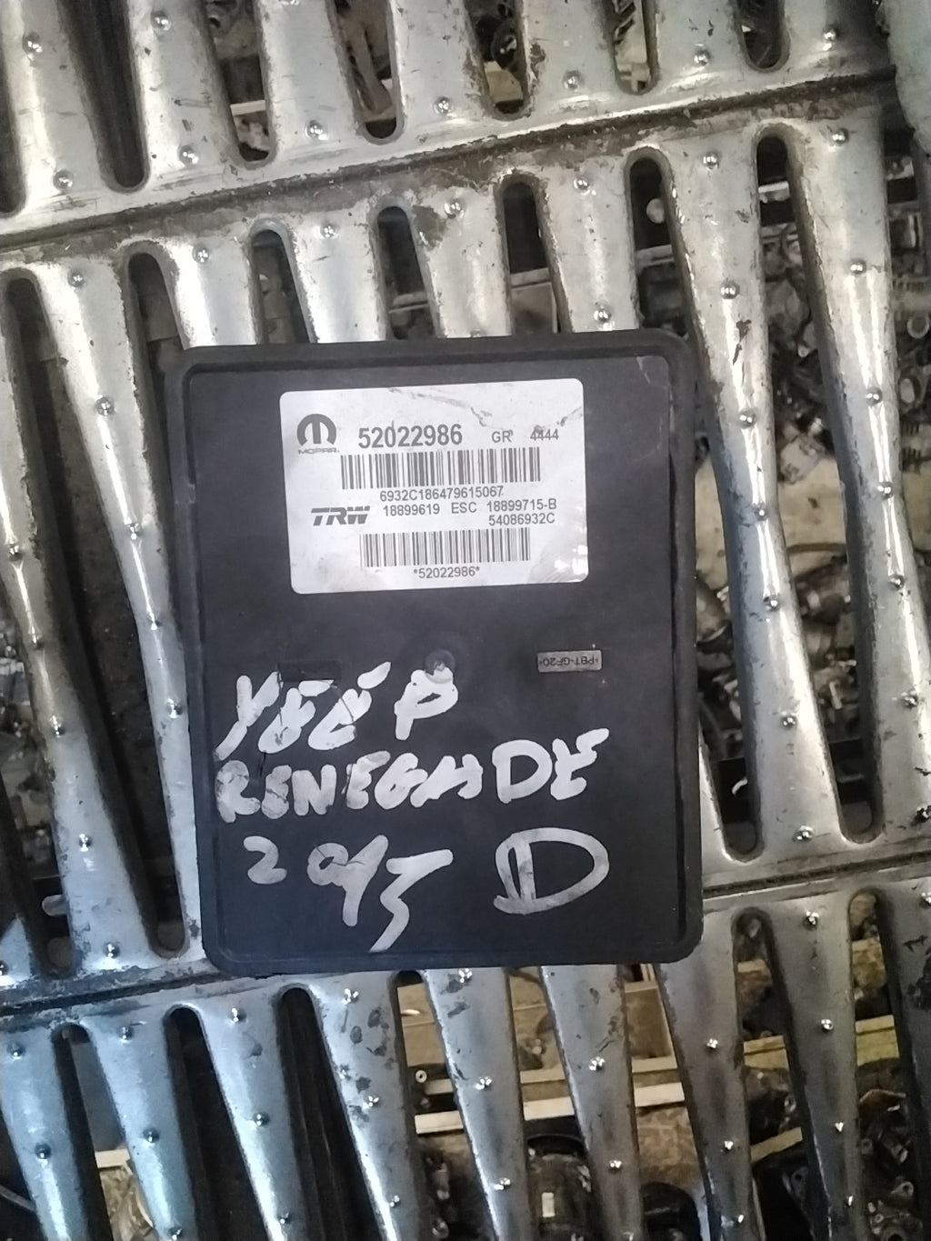 Centralina pompa abs jeep renegade anno 2013 codice 52022986