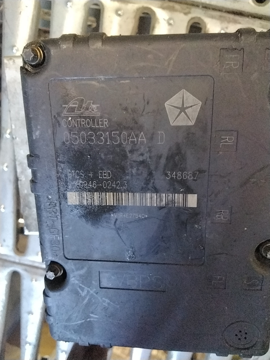 Centralina pompa abs chrysler touring codice 05033150AAD