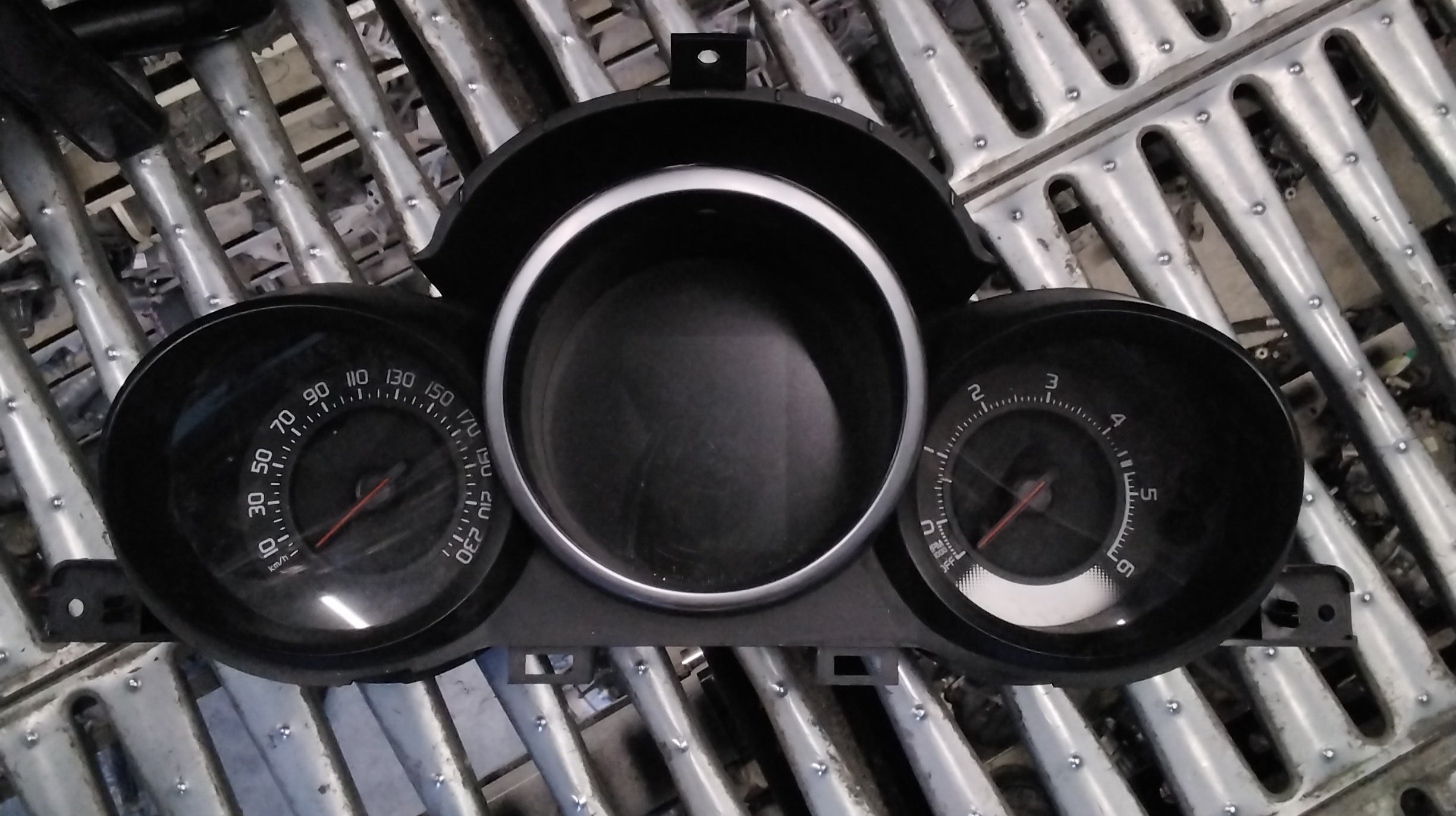 Quadro strumenti contachilometri fiat 500 X diesel codice 00520426940