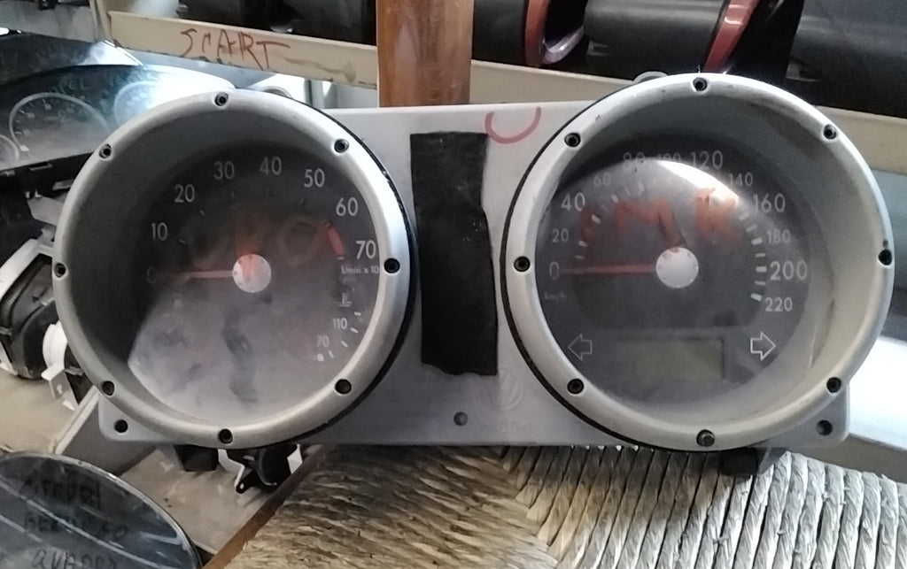 quadro strumenti/contachilometri volkswagen lupo anno 2002 codice: 5220301800