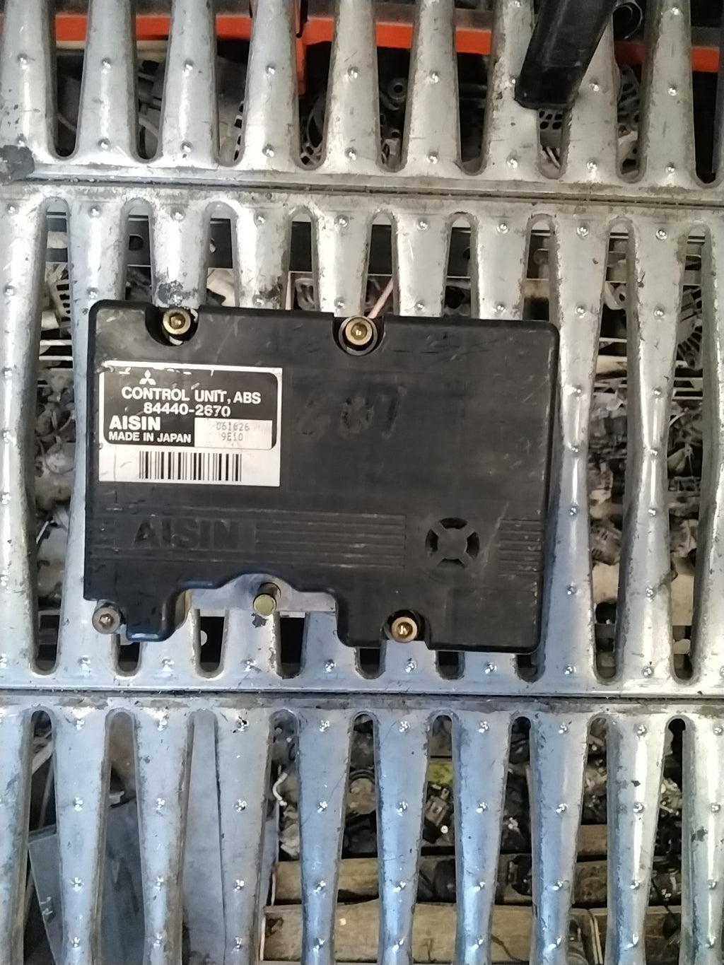 Centralina pompa abs Mitsubishi pajero codice 844402670