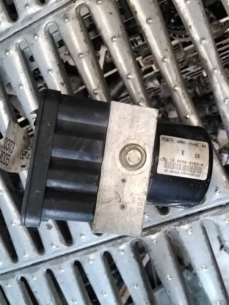 Pompa centralina abs ford focus C-MAX 1.6 diesel anno 2004 codice 3M512C405EA