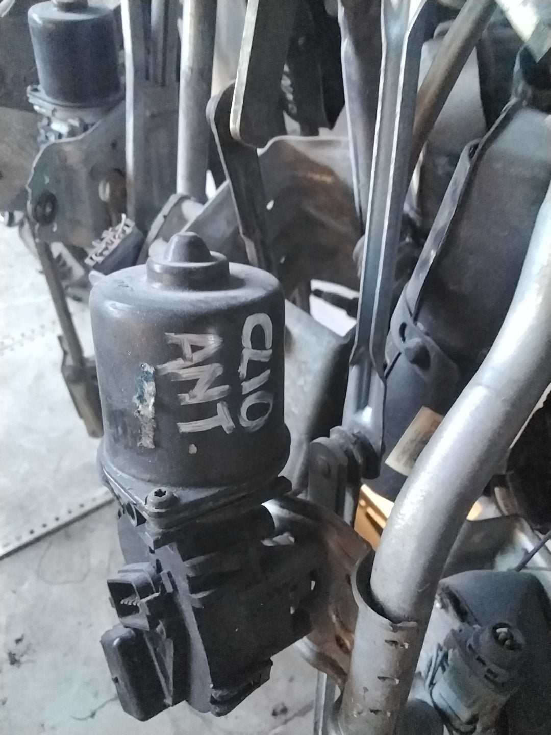 Motorino tergicristallo renault clio