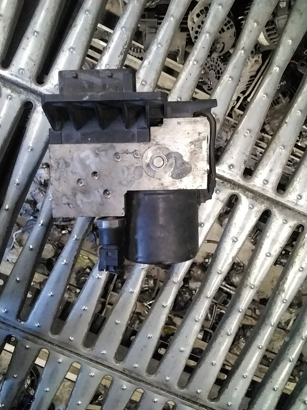 Centralina pompa abs mercedes A170 anno 2003 codice 0265202461