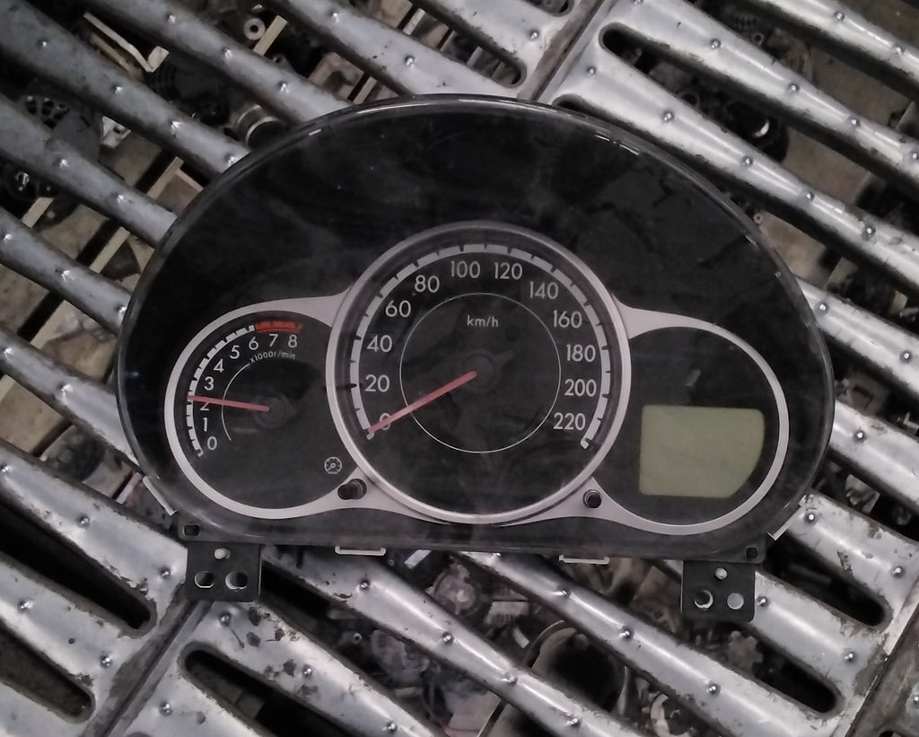 Quadro strumenti contachilometri mazda 2 codice DVDP75