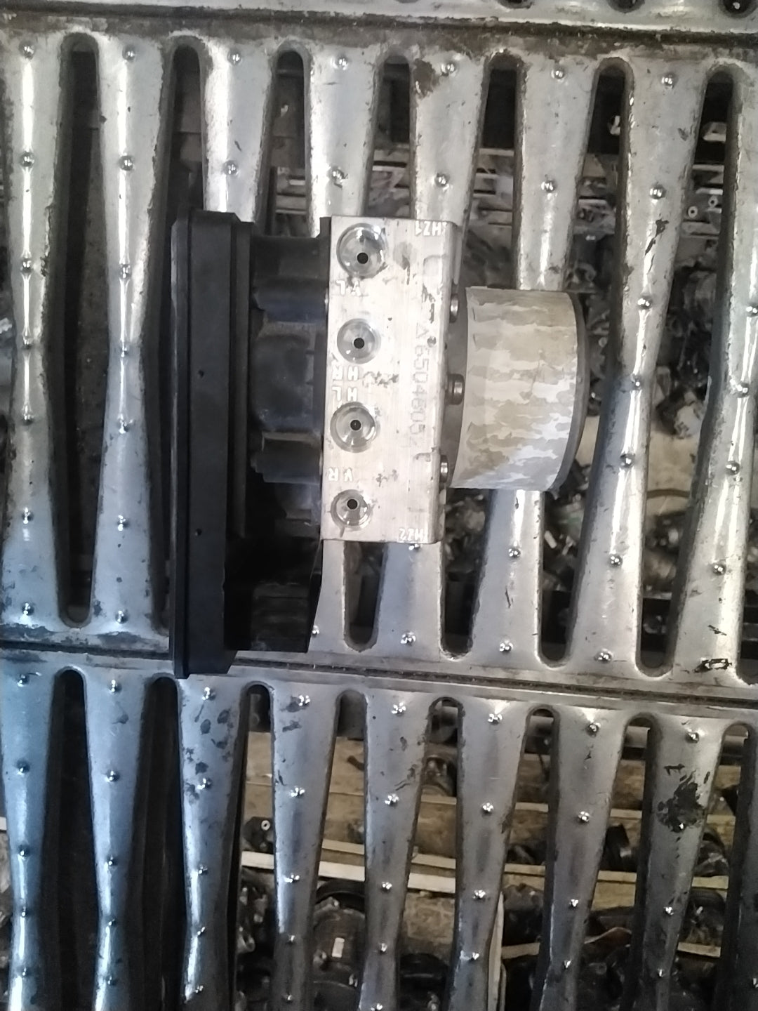 Centralina pompa abs jeep renegade anno 2013 codice 52022986