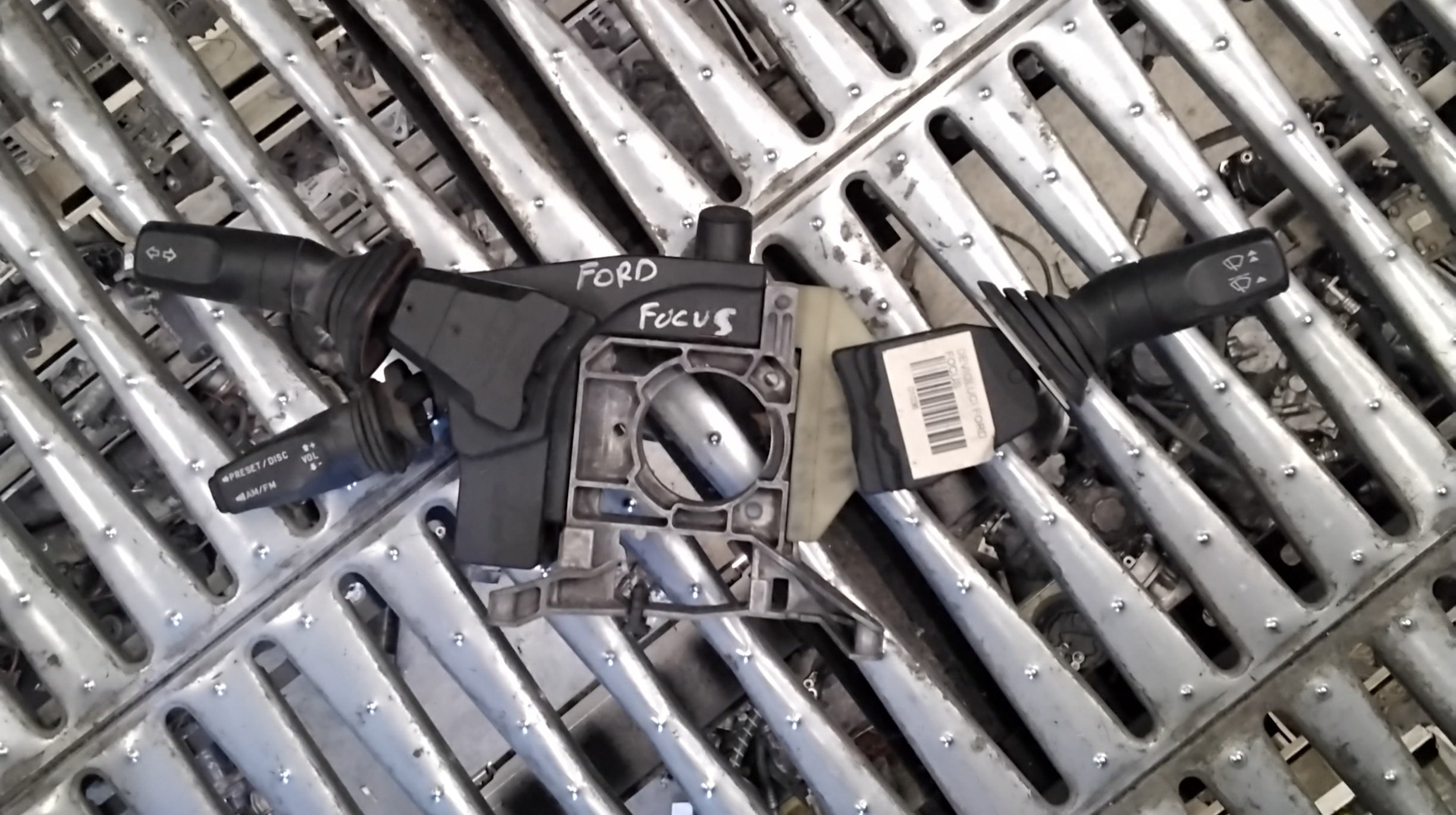 Devioluce ford focus codice 97BG13B302AB
