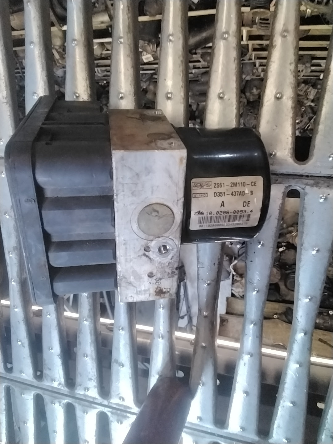 Centralina pompa abs Ford fusion codice 2S612M110CE