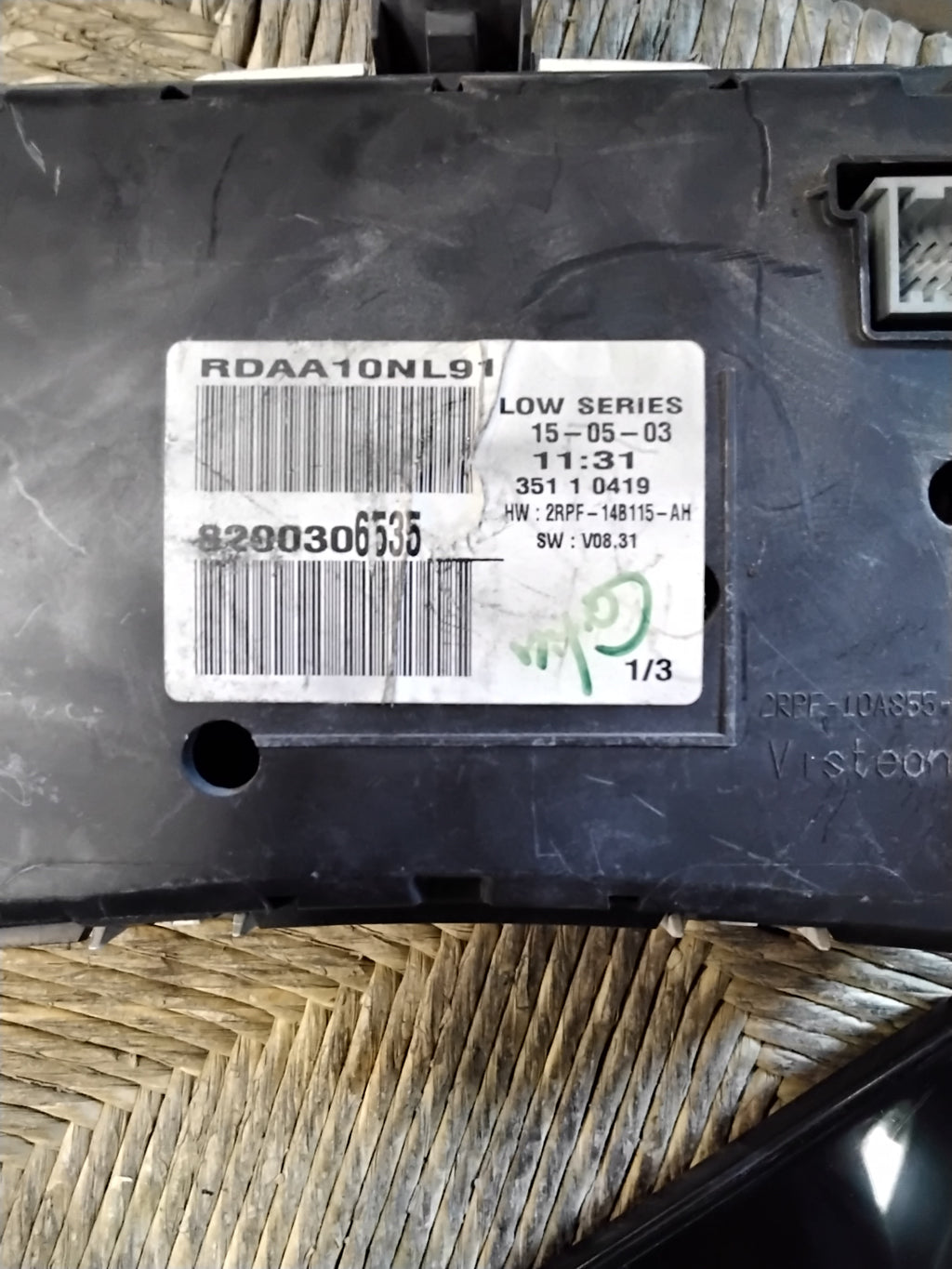 Quadro strumenti contachilometri renault megane codice 8200306535