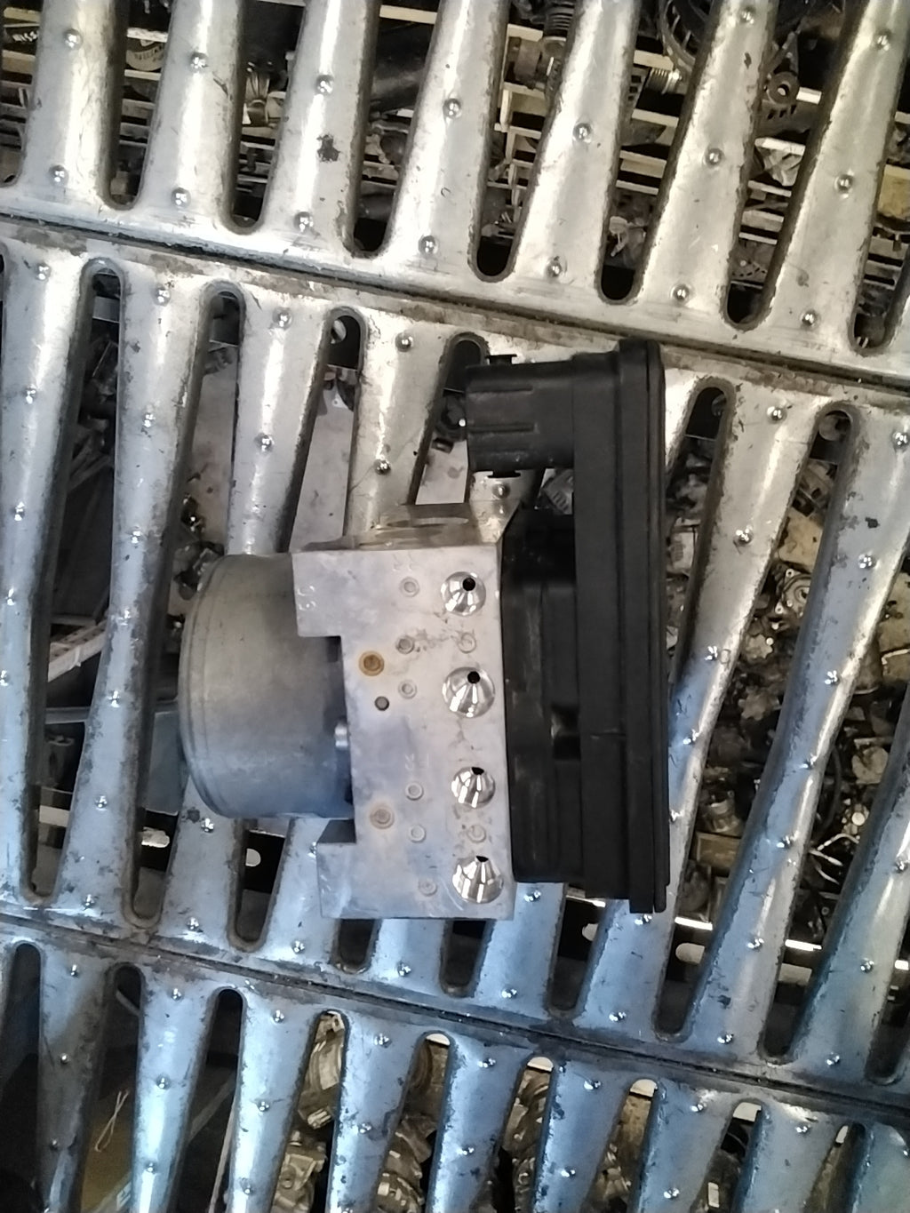 Pompa abs range rover evoque codice A426R16W503