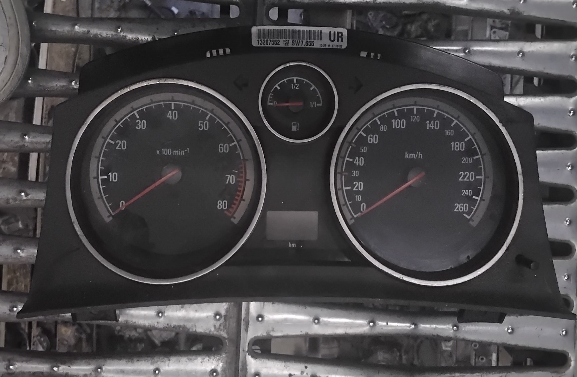 Quadro strumenti contachilometri opel astra codice 13267552
