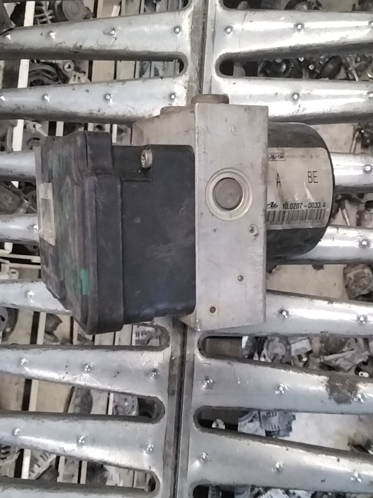 Centralina Pompa ABS ford fiesta 1.4 diesel anno 2003 codice 10020700334