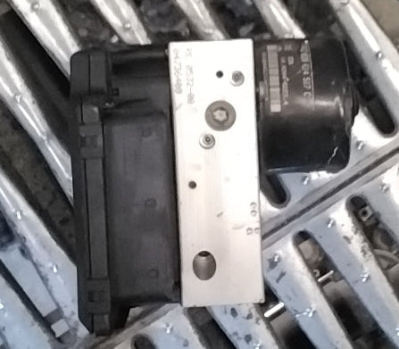 Centralina pompa abs audi A2 1.4tdi anno 2004 codice 8Z0907379B
