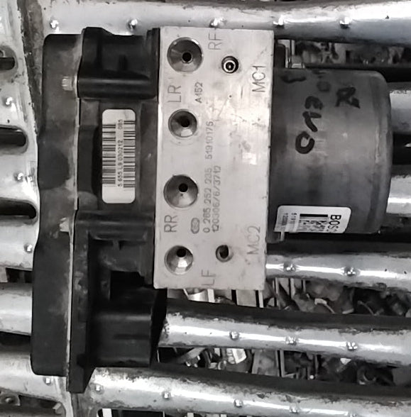 Pompa centralina abs fiat grande punto evo 1.3 multijet anno 2012 codice 0265252235