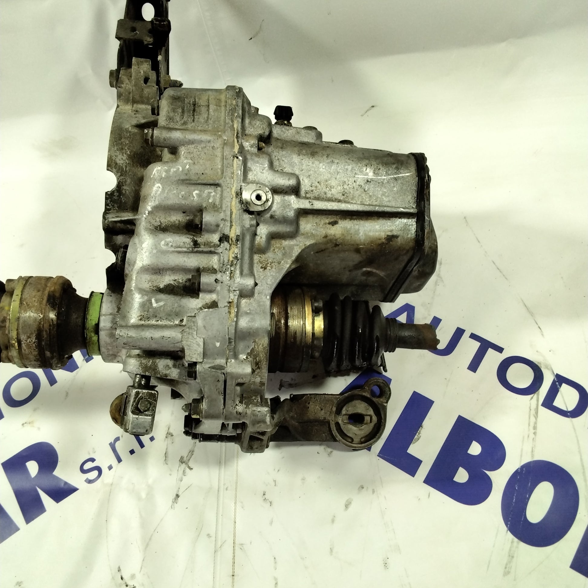 Volkswagen Polo/Lupo/Arosa 1.0 manual gearbox, code: 085301107(sf2)