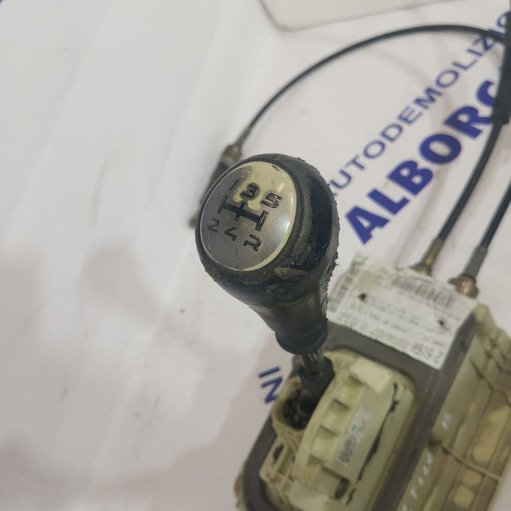 Gear lever Fiat Stilo 1.8 16V Diesel code: 07353049770 year: 2002 3-door (sf4)
