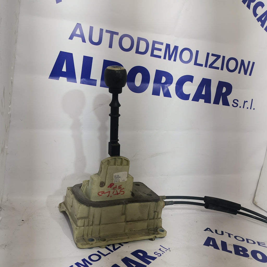 Gear lever Fiat Stilo 1.6 Petrol 5-door year 2001 76kw code: 735304958 (sf4)
