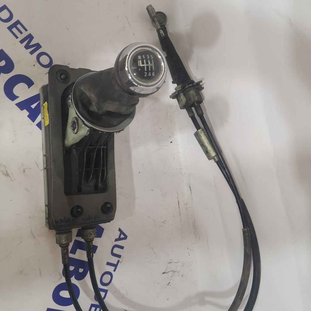 Gear stick Mini Cooper year: 2009 1.6 diesel part number: 2753169 (sf4)