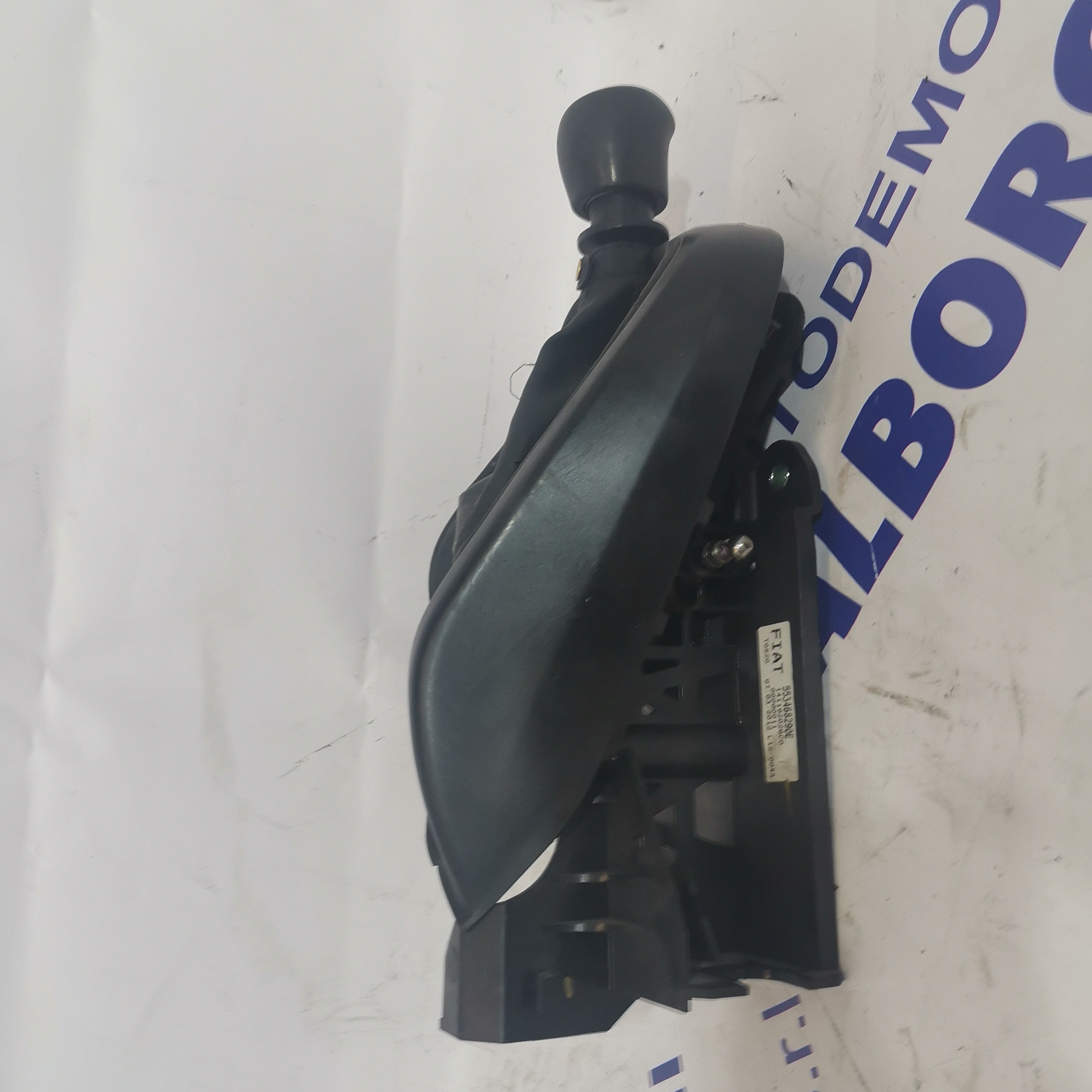 Gear lever Fiat Doblò 1.6 multijet year: 2012 with code: 553468290E (sf4)