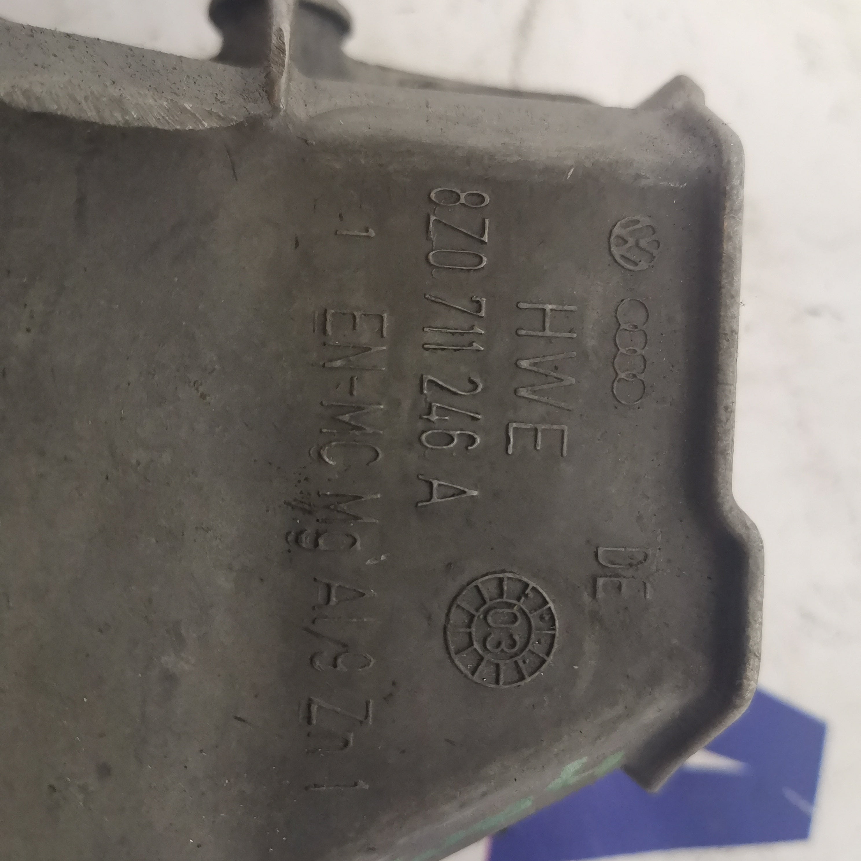 Leva cambio Audi A2 anno: 2004 con codice : 8Z0711246A (sf4)