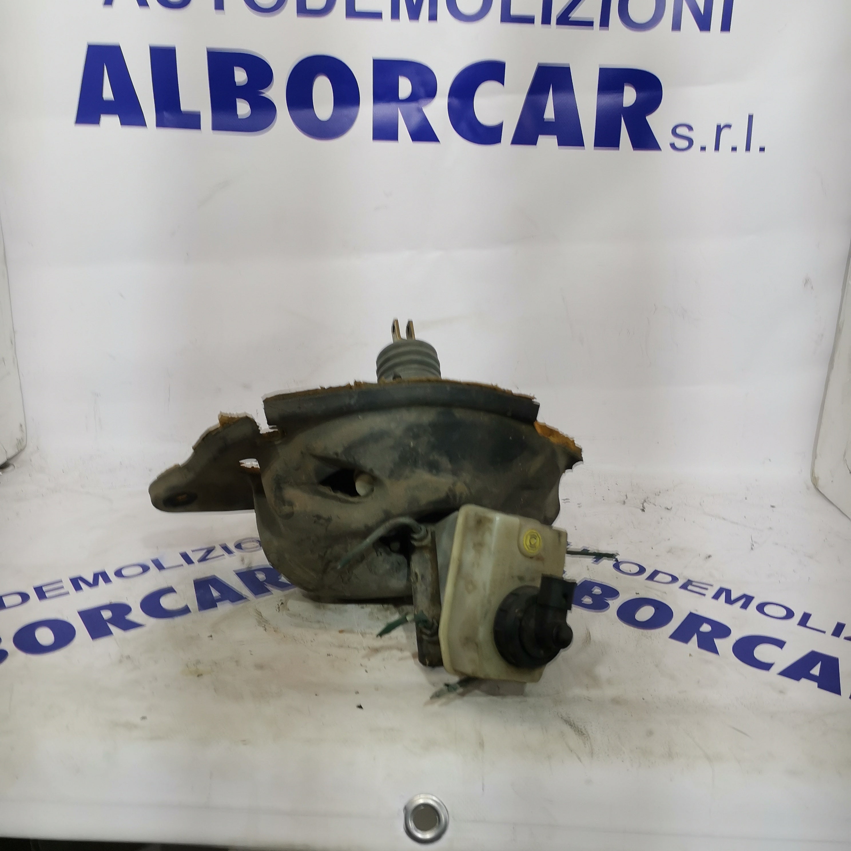 brake booster Renault Clio 1st series petrol year: 1995-2000 code: 3773202014/ 7700842135 (sf5p4)