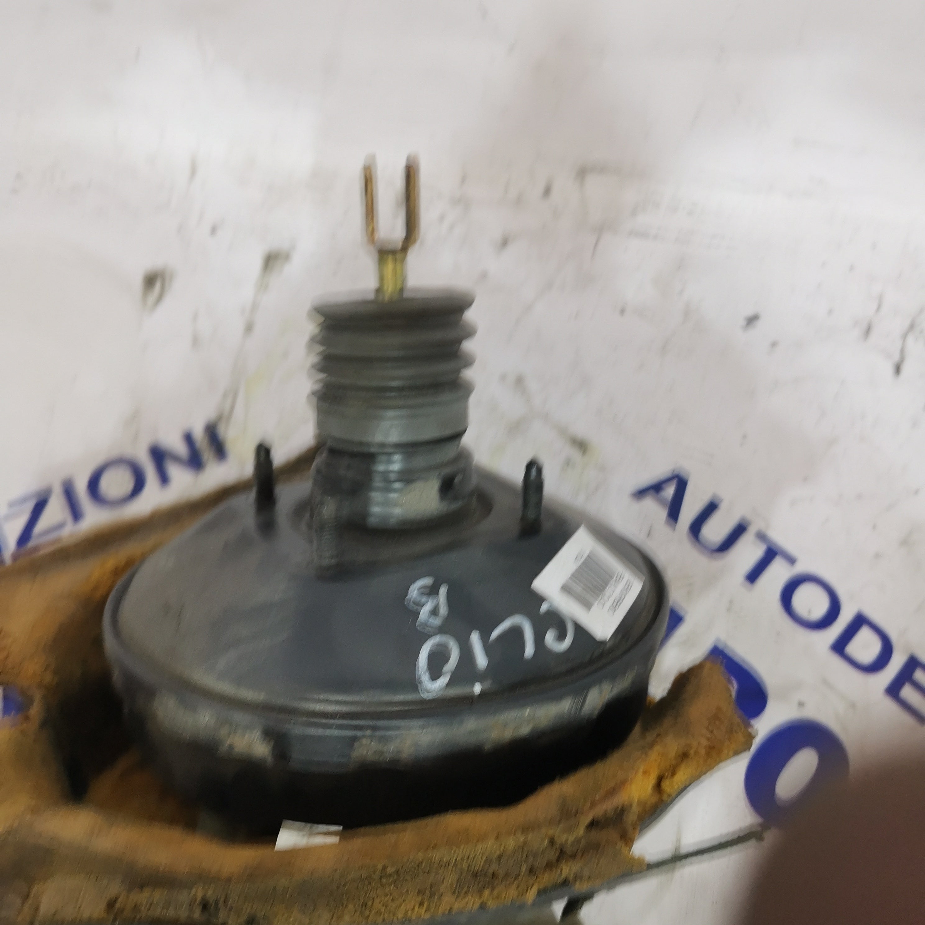 brake booster Renault Clio 1st series petrol year: 1995-2000 code: 3773202014/ 7700842135 (sf5p4)