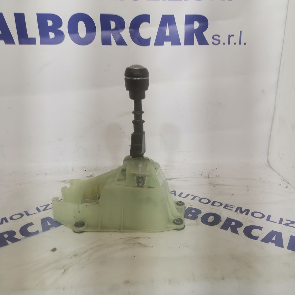Gear lever 6 speed Alfa Romeo 159 engine size: 1.9 150hp JTD year: 2009 part number: 55349245(sf4)