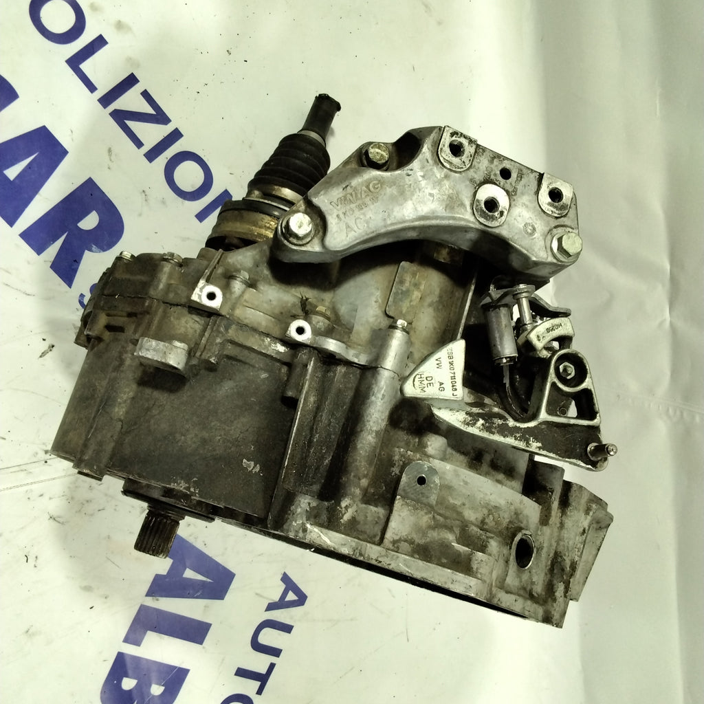 Gearbox Audi A3 / Passat / Golf 5 2.0 D 6 speed 103 kw manual year: 2004-2012 code: 02Q301107/02Q301103 (sf2)