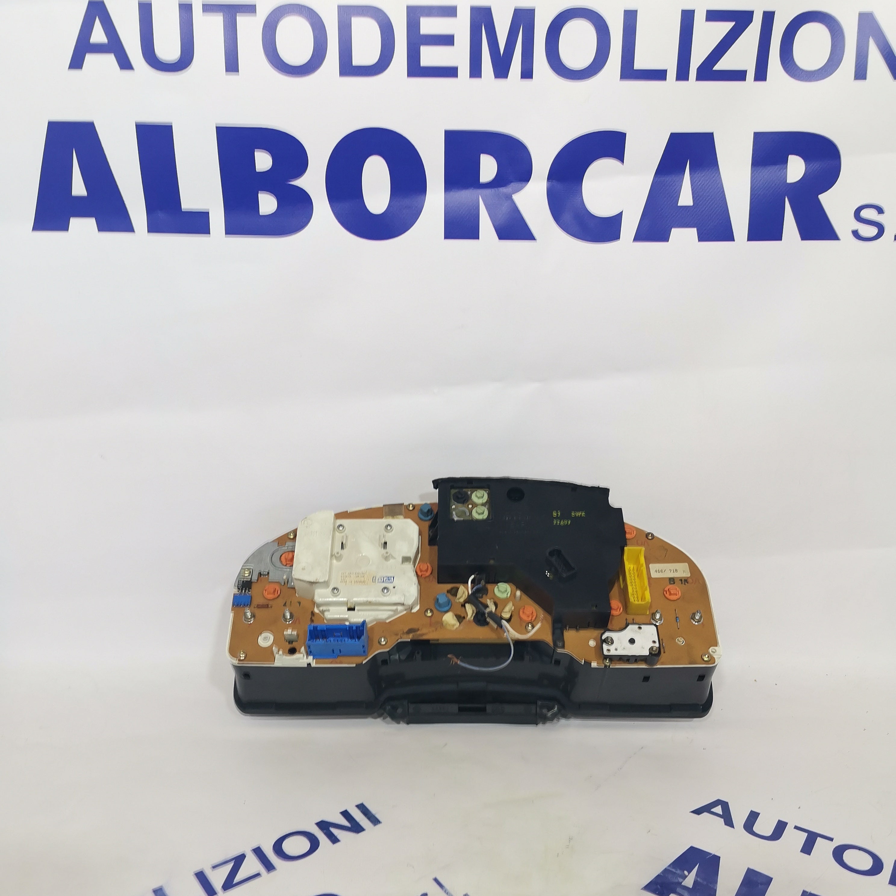 instrument cluster/speedometer/gauge Audi 80 year:1990-1999 code:8AO919033 (sf7p2)
