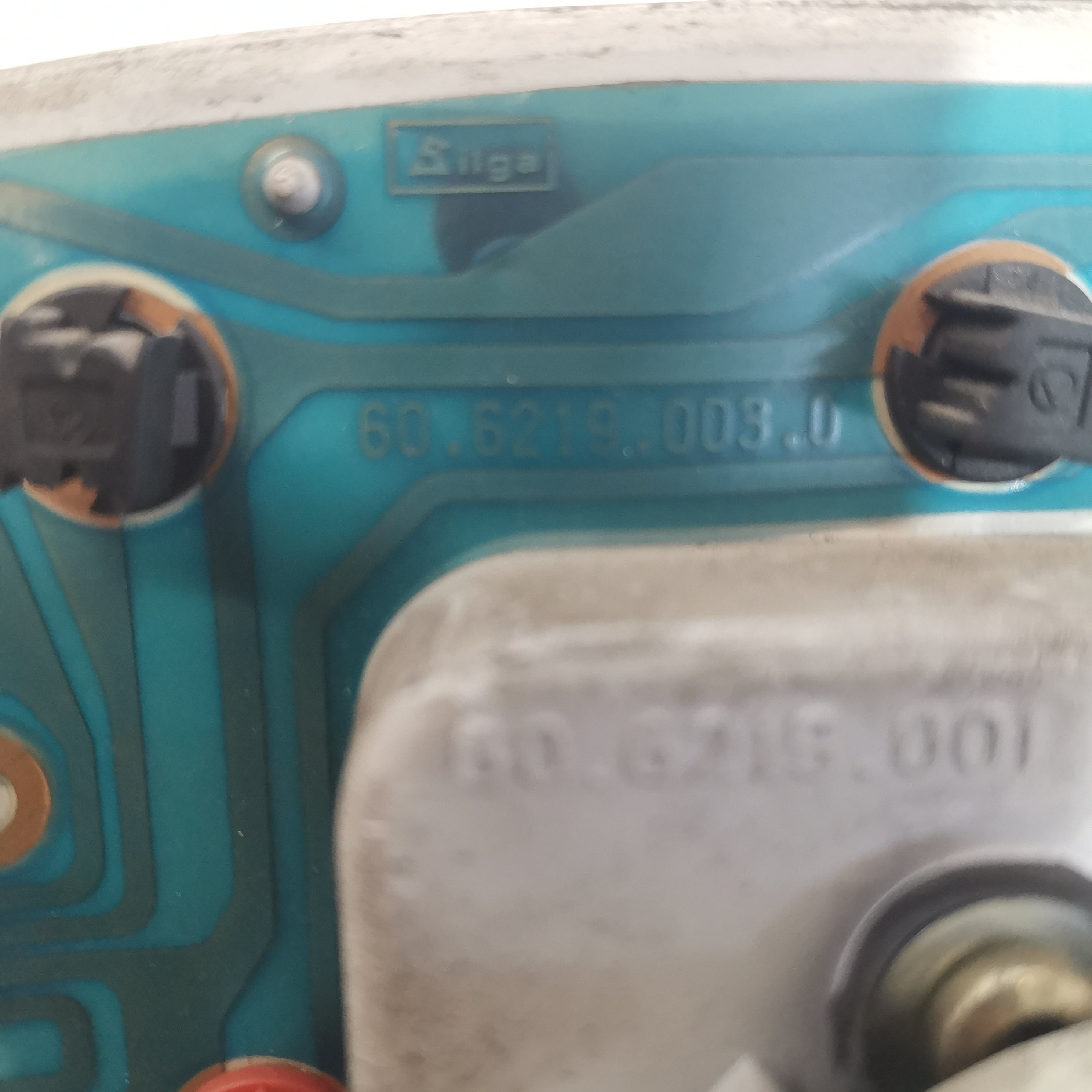 quadro strumenti/contachilometri/veglia fiat punto 1° serie/punto 176 anno: 1993-1999 codice: 6062190030/6060000160A