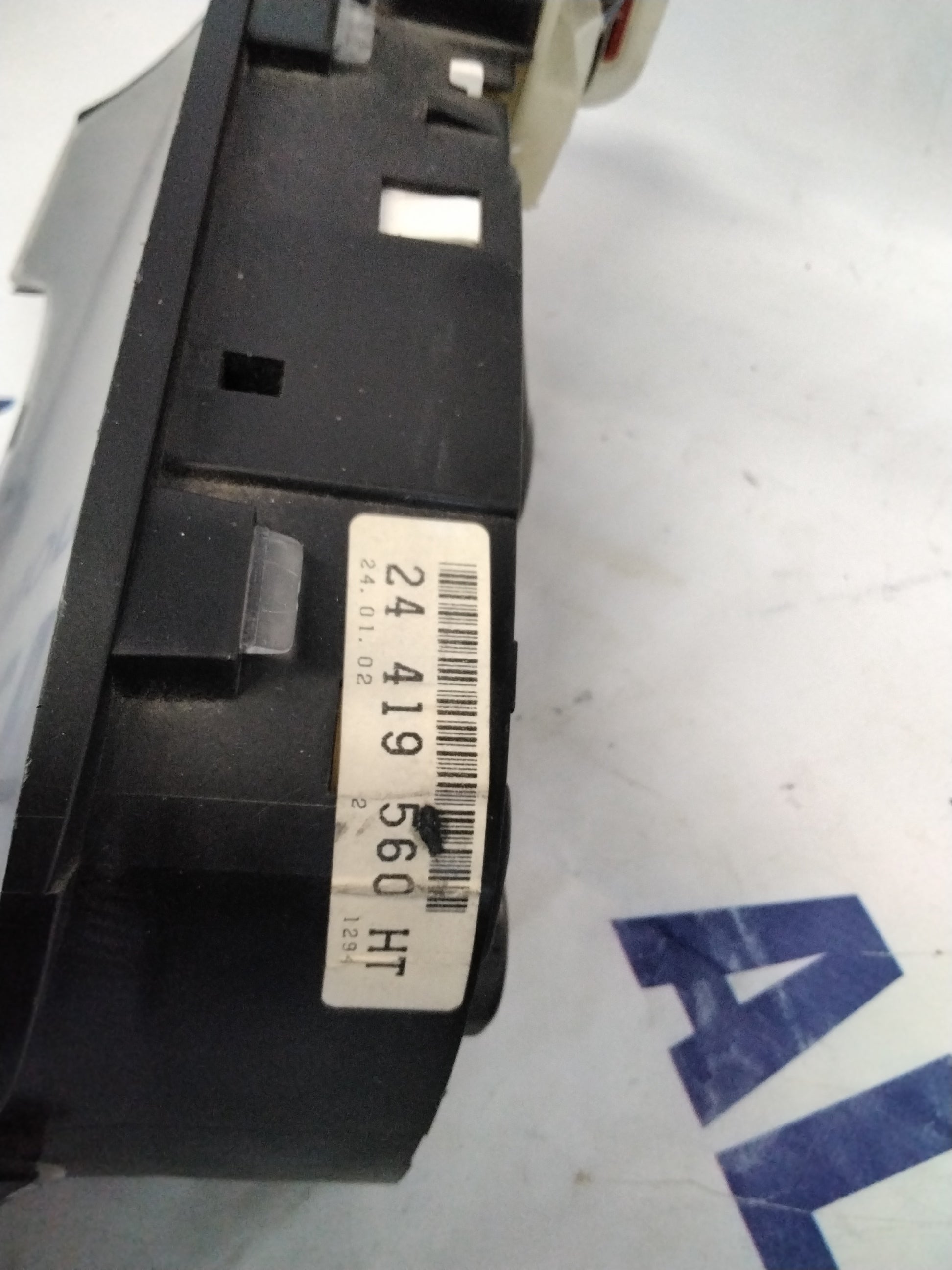 quadro strumenti/contachilometri/ veglia opel zafira 2.0 anno: 2002 codice: 24419560HT/09228757EJ