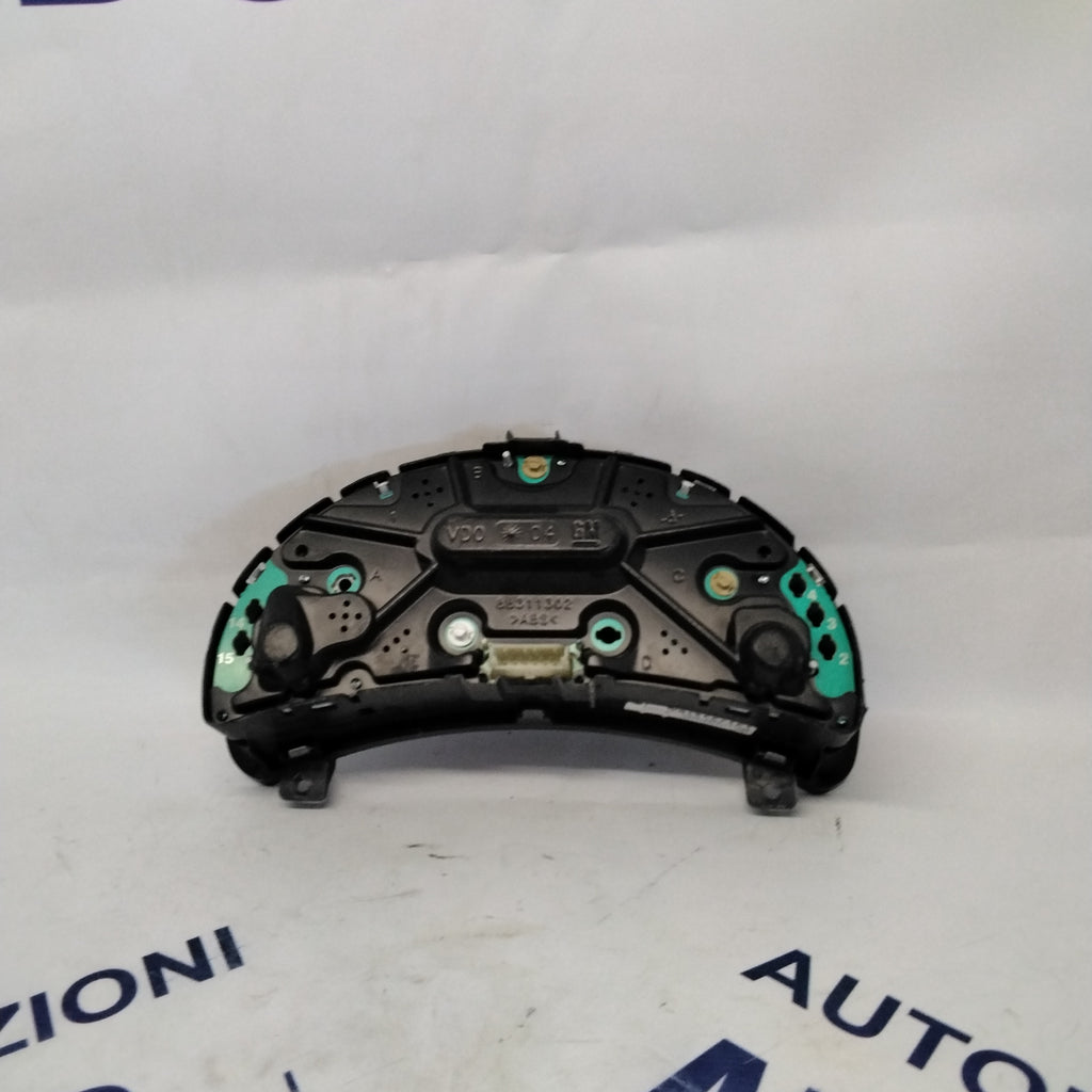 instrument cluster/speedometer/gauge Opel Corsa year: 2000 code: 13173347WA (sf7p2)