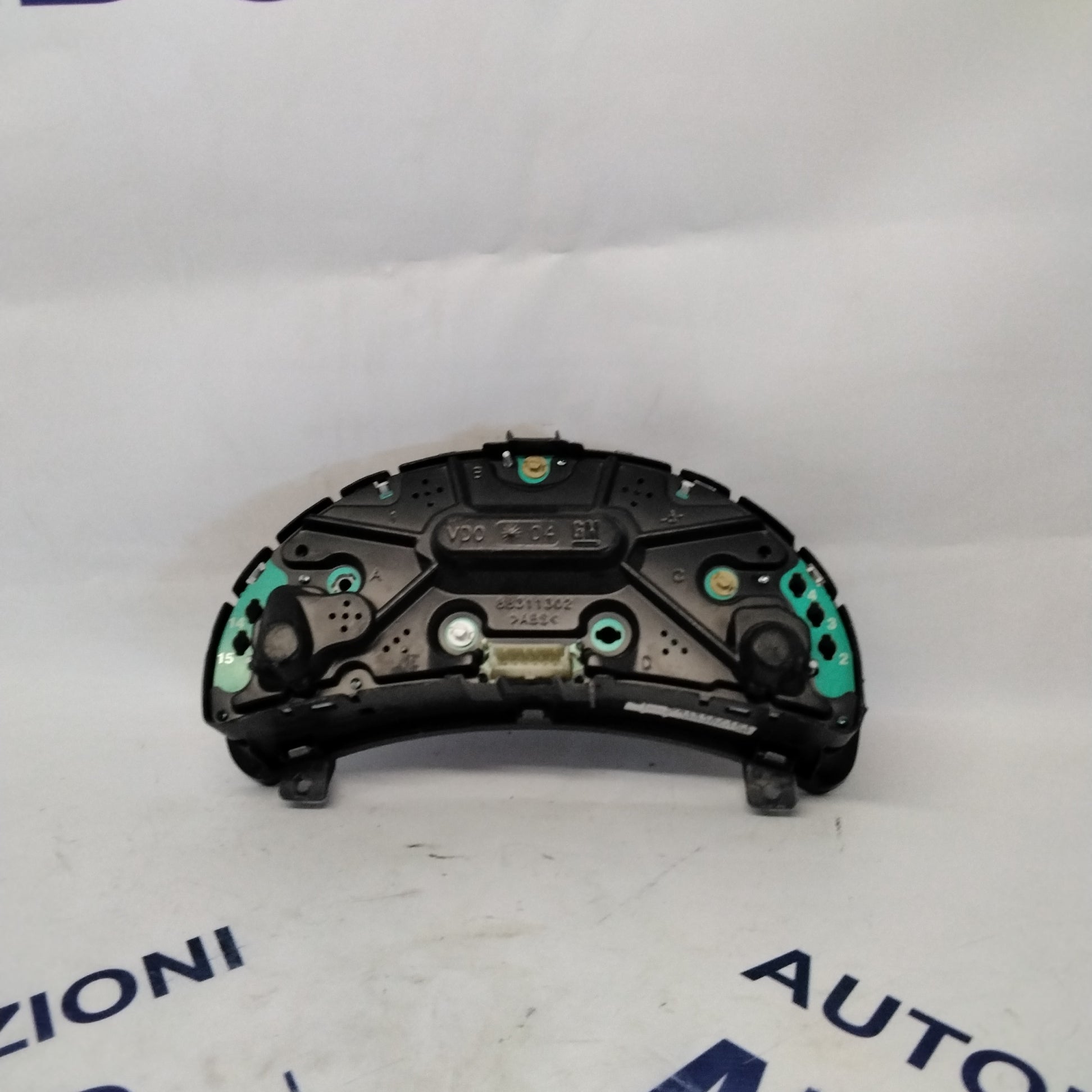 instrument cluster/speedometer/gauge Opel Corsa year: 2000 code: 13173347WA (sf7p2)