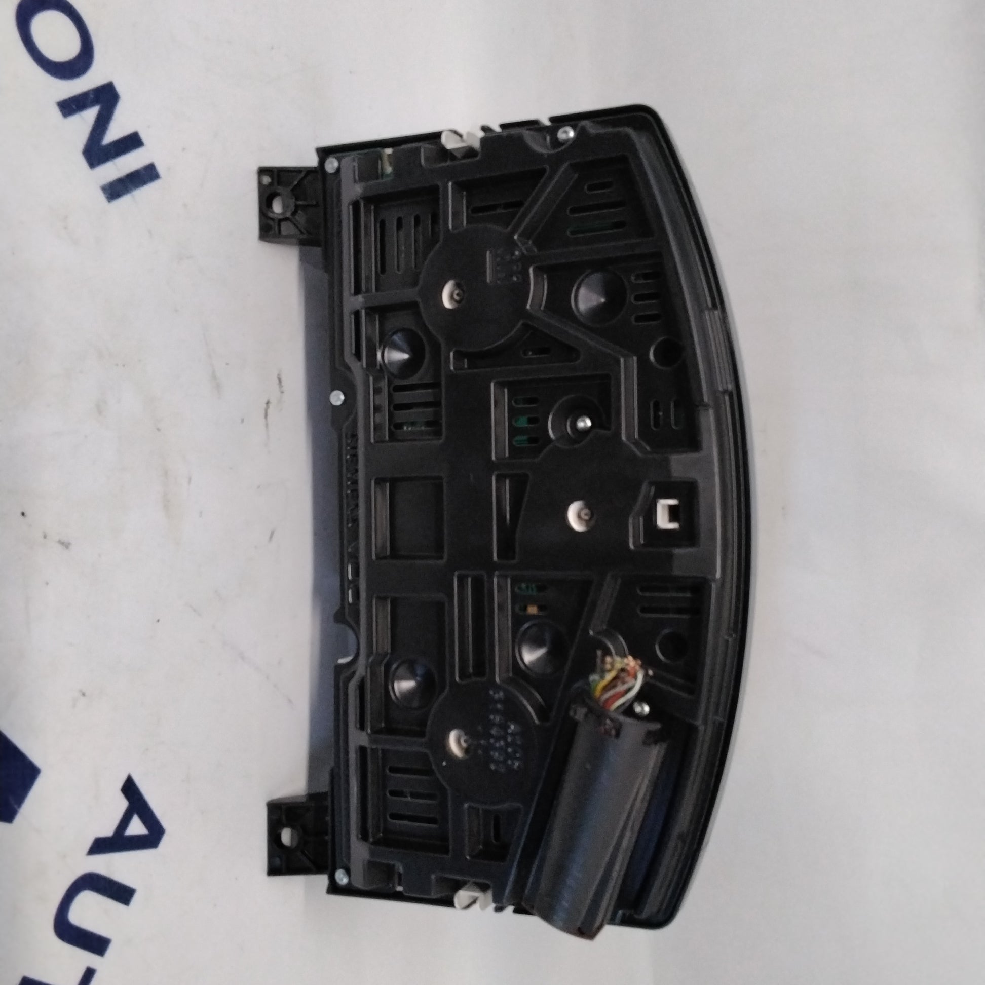 instrument cluster/speedometer/gauge cluster Opel Astra 1.9 D year 2007 code: 13225988/13216684 (sf7p2)