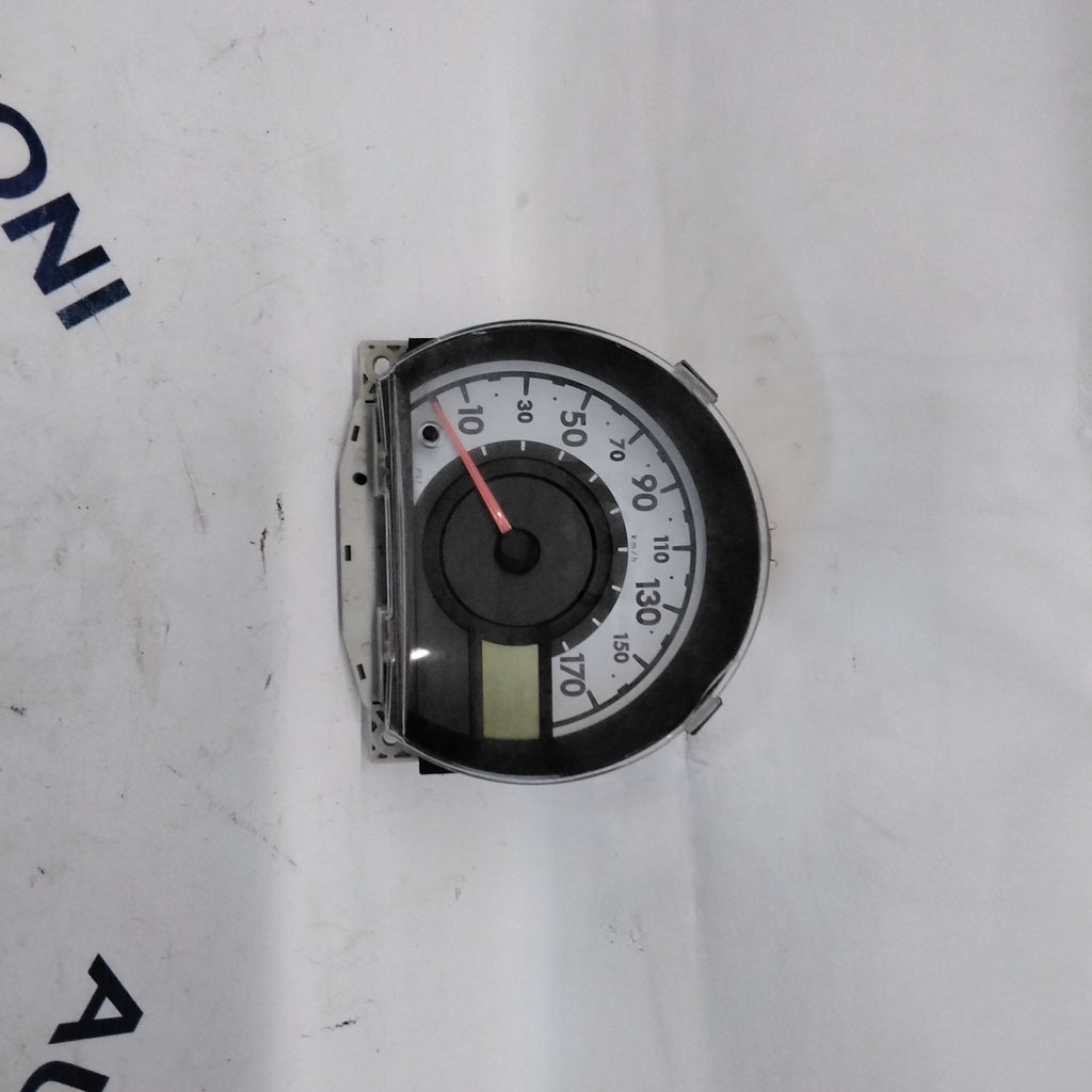 dashboard/speedometer/instrument panel Peugeot 107 year: 2005 code: 838000H (sf7p2)