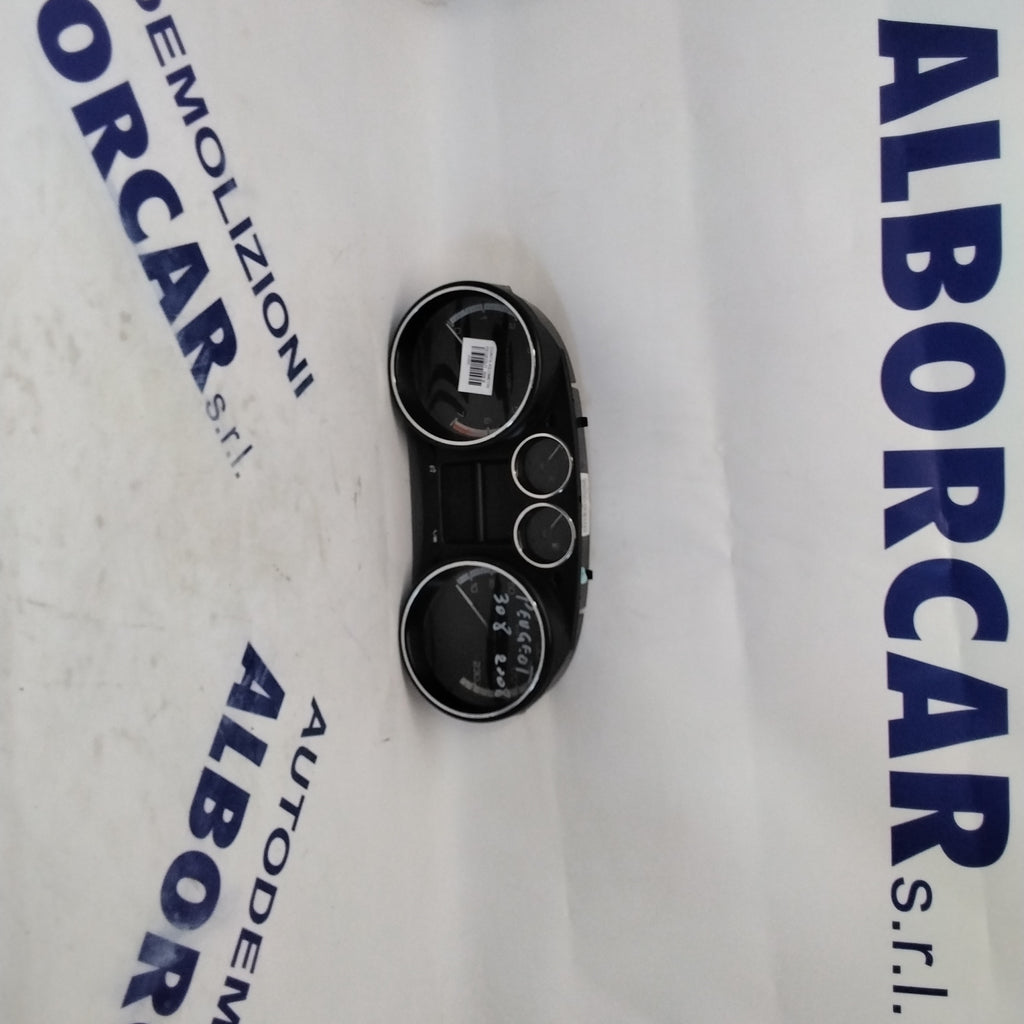 instrument cluster/speedometer/dashboard Peugeot 308 1.6 petrol year 2008 code: 9665107380 (sfp2)
