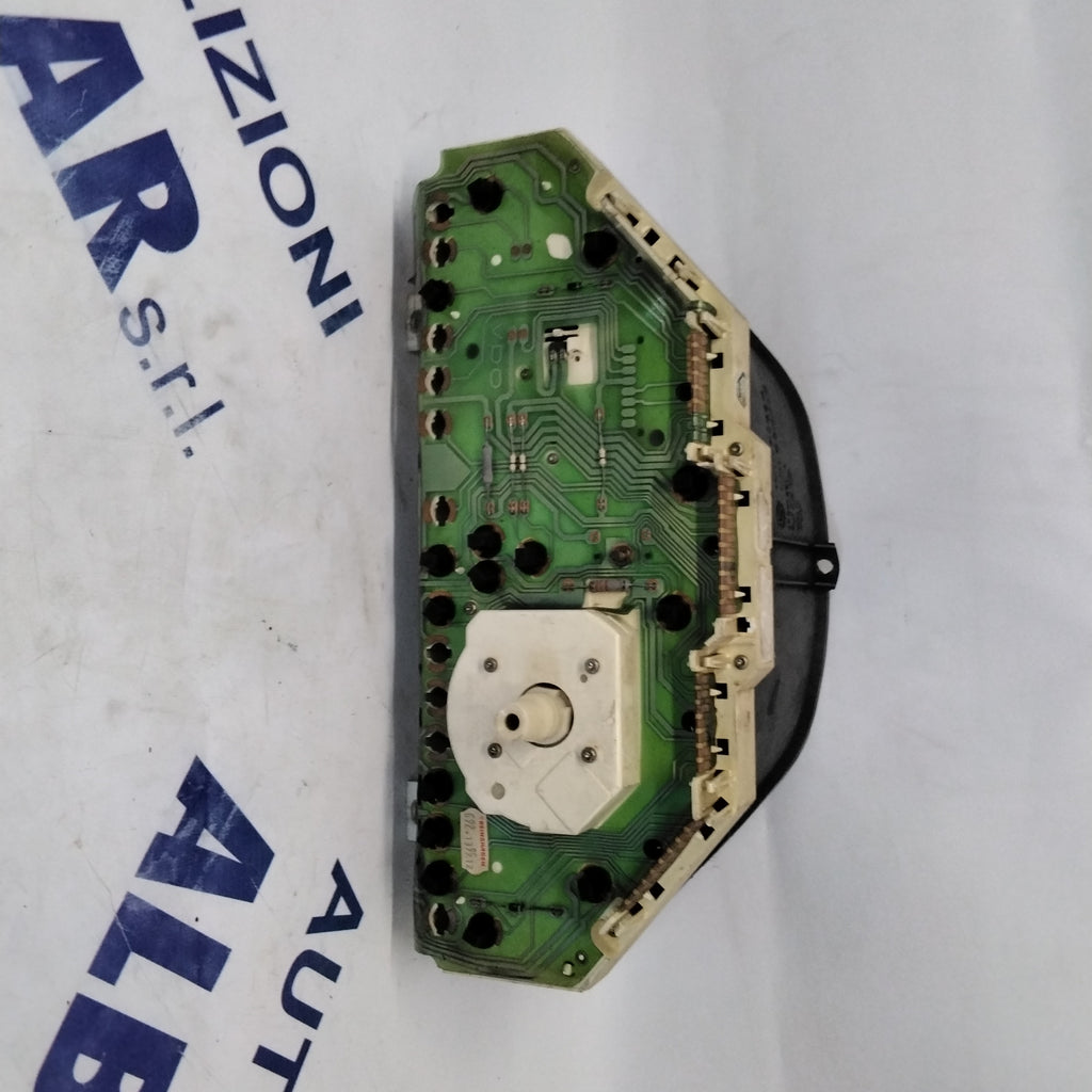 quadro strumenti/contachilometri/ veglia peugeot 106 benzina anno: 91/96 codice: 87001250 /88568010