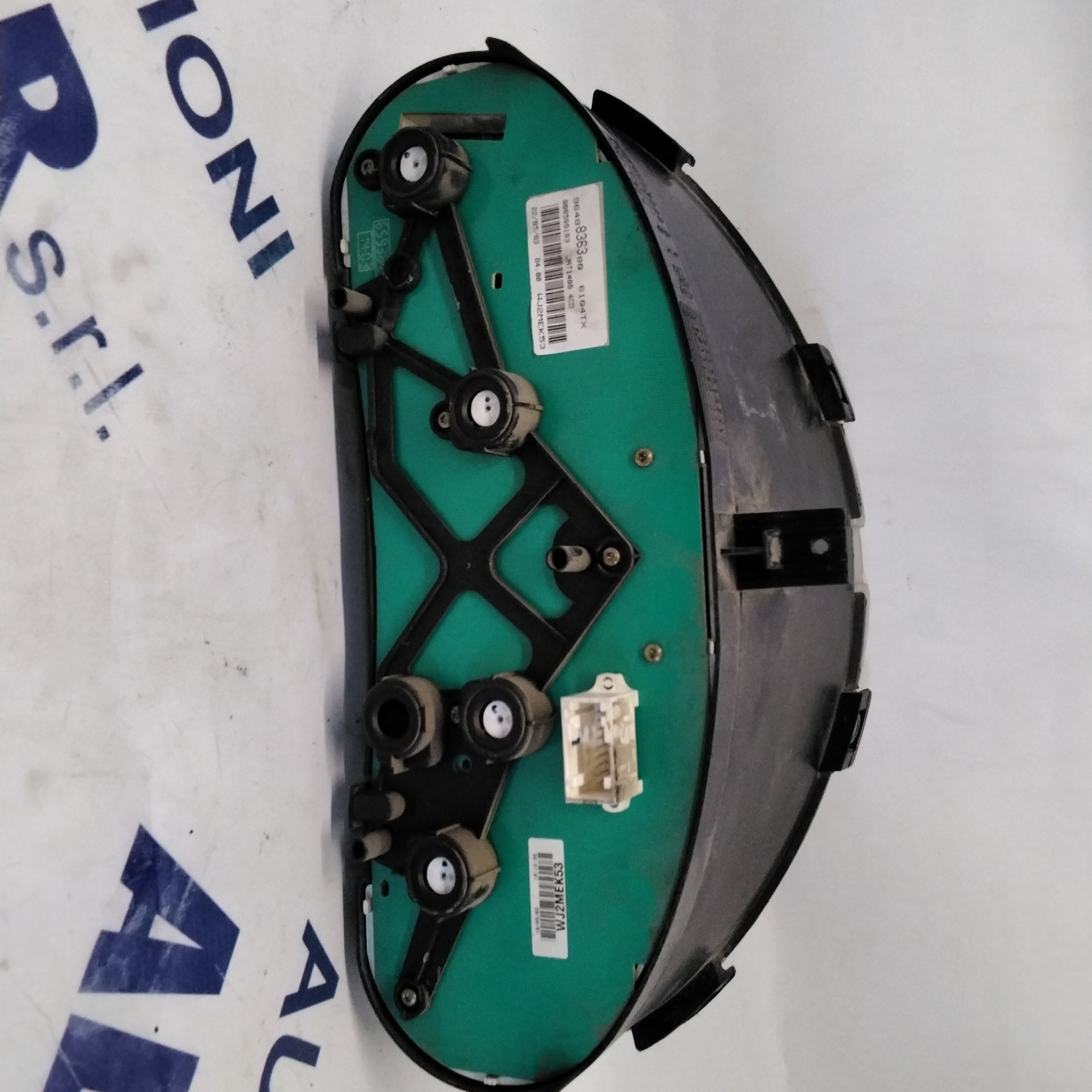 Instrument cluster/speedometer/gauge/Peugeot Ranch/Partner year: 2004 code: 5550003000 (sf7p2)
