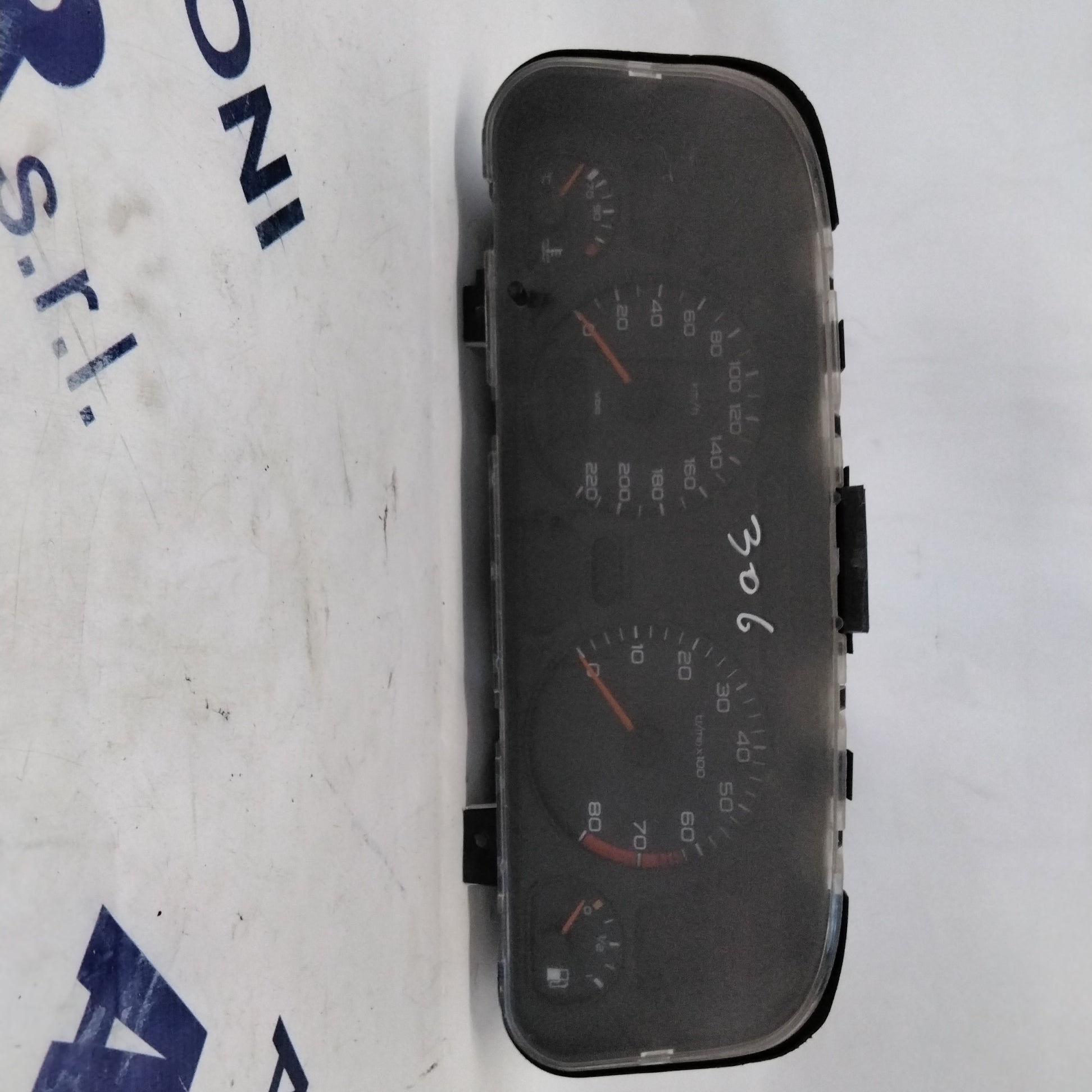 instrument cluster speedometer peugeot 306 1.9 D year: 98 part number: 89652717 (sf7p2)
