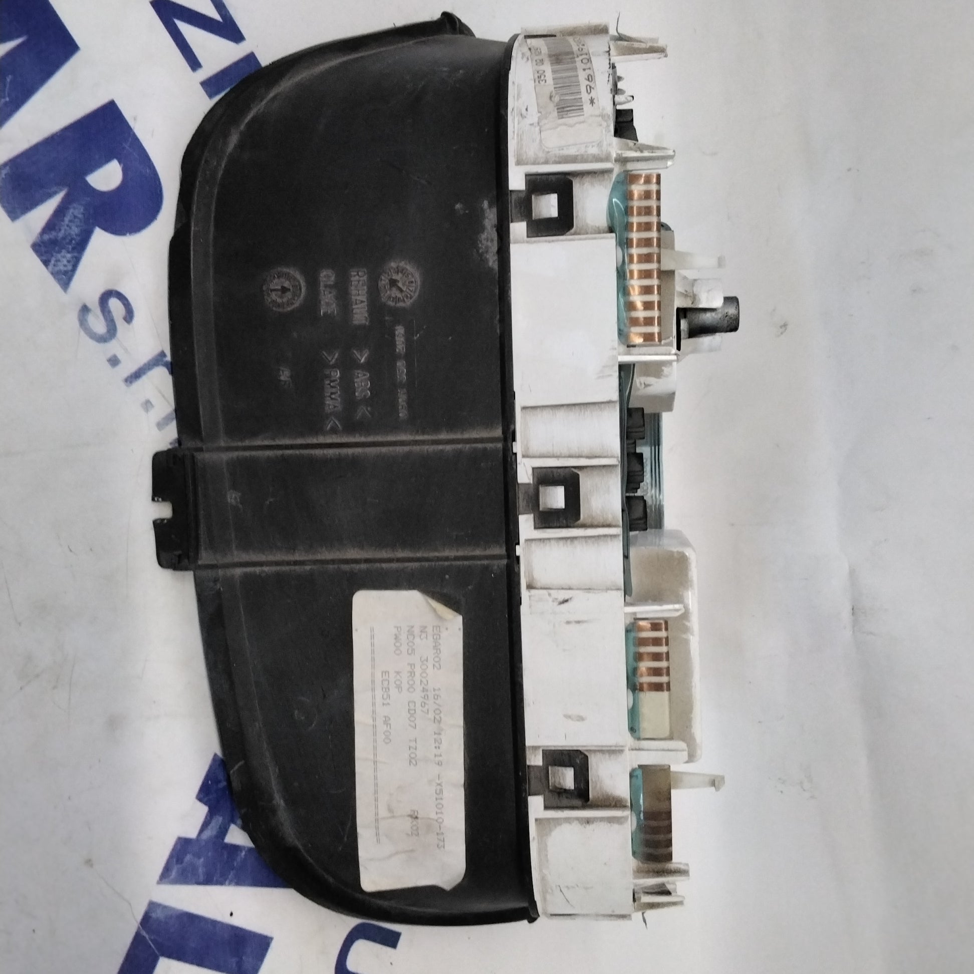 instrument cluster/speedometer/gauge Peugeot 306 1.4 petrol year: 1997 part number: 09033502031 (sf7p2)