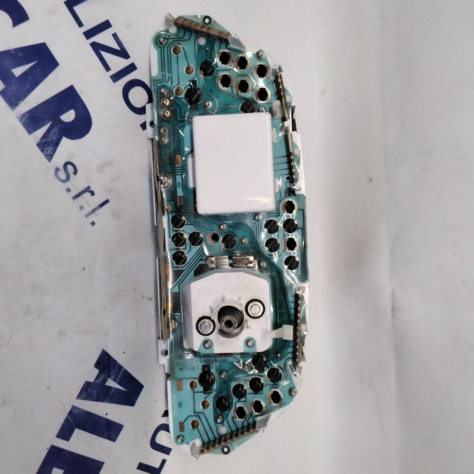instrument cluster/speedometer/gauge Peugeot 306 1.4 petrol year: 1997 part number: 09033502031 (sf7p2)
