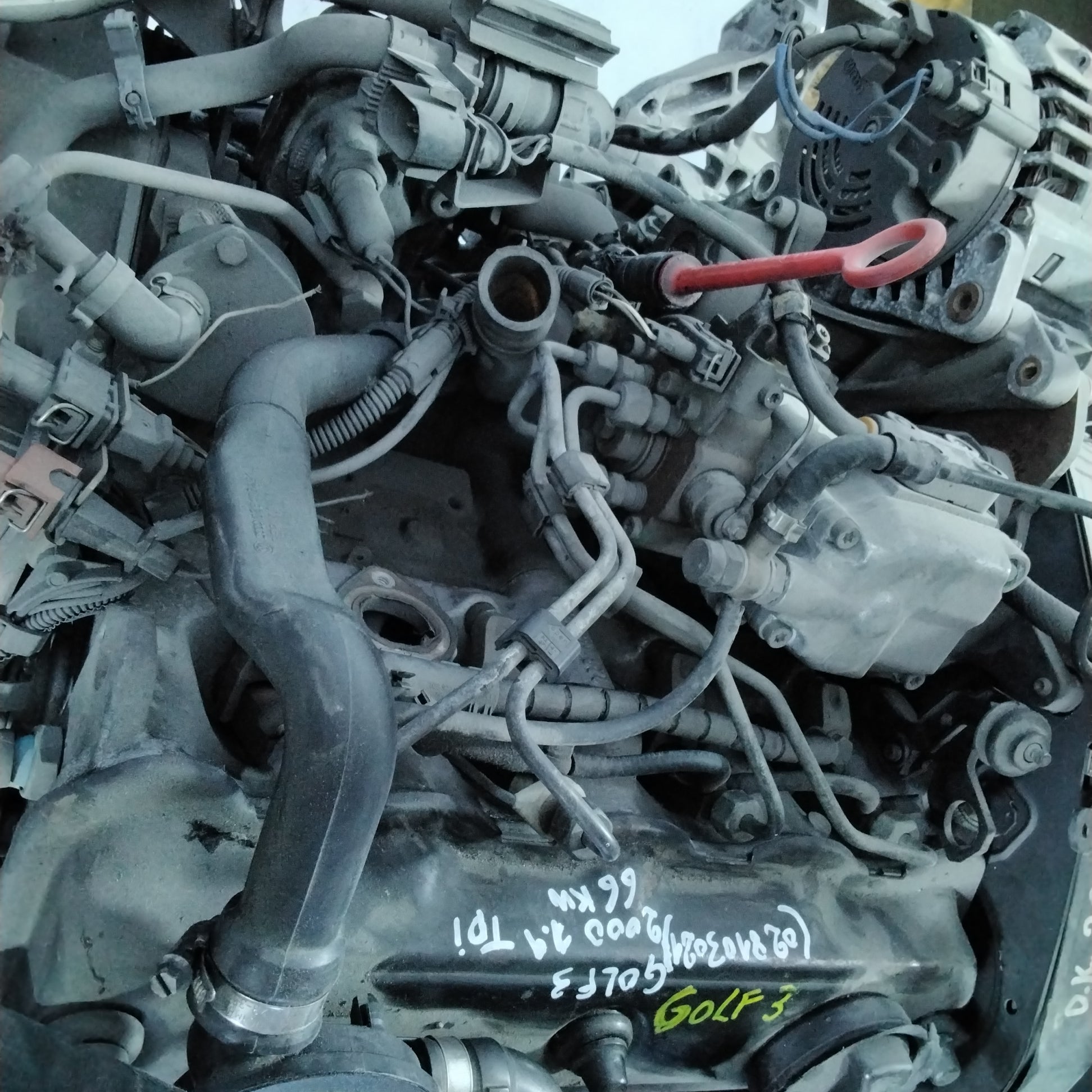 Volkswagen Golf engine series 3 displacement: 1.9 tdi year 2000 code: 028103021 - D10