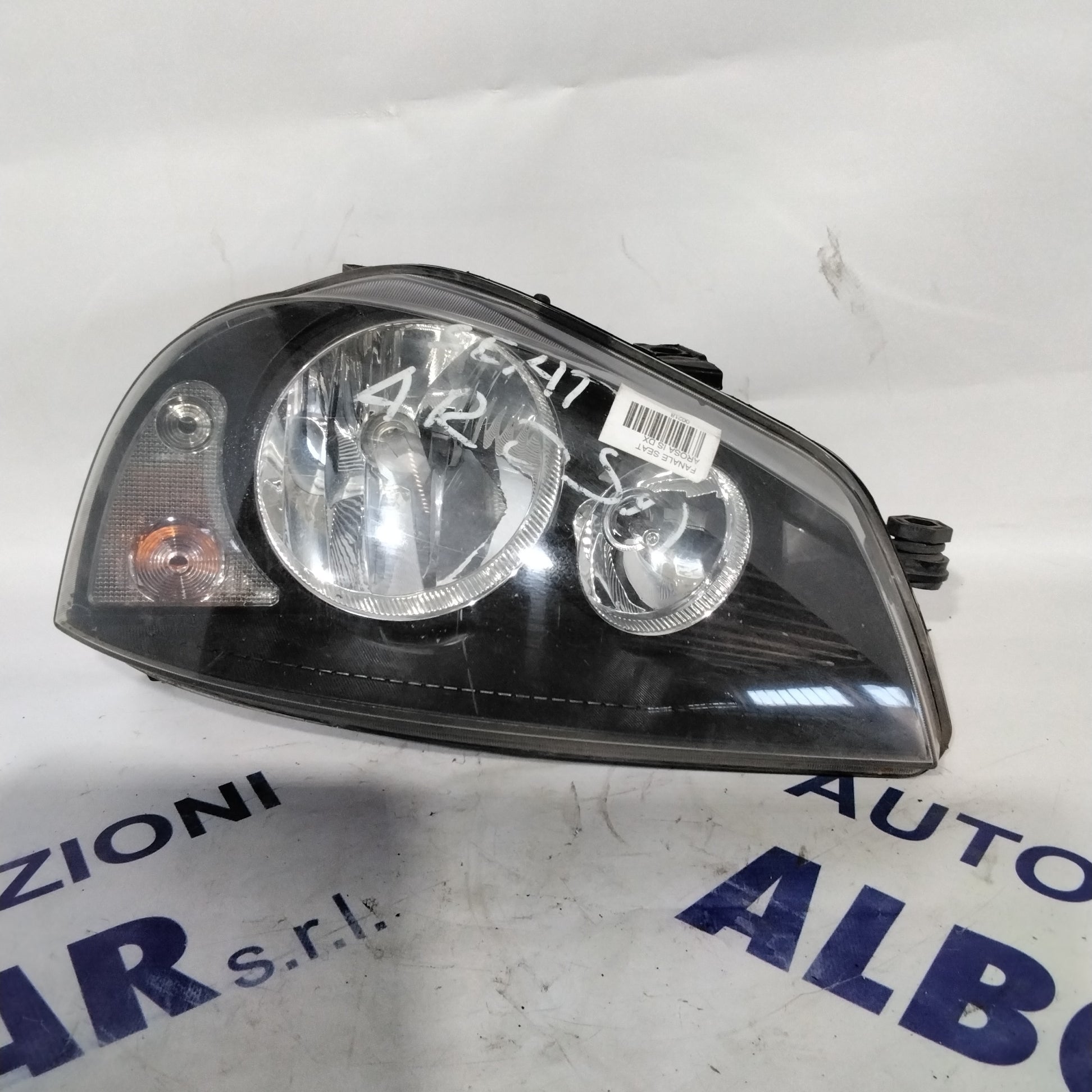 Faro fanale seat arosa seconda serie destro anno 2003 codice: 39305581 (sf8p5)