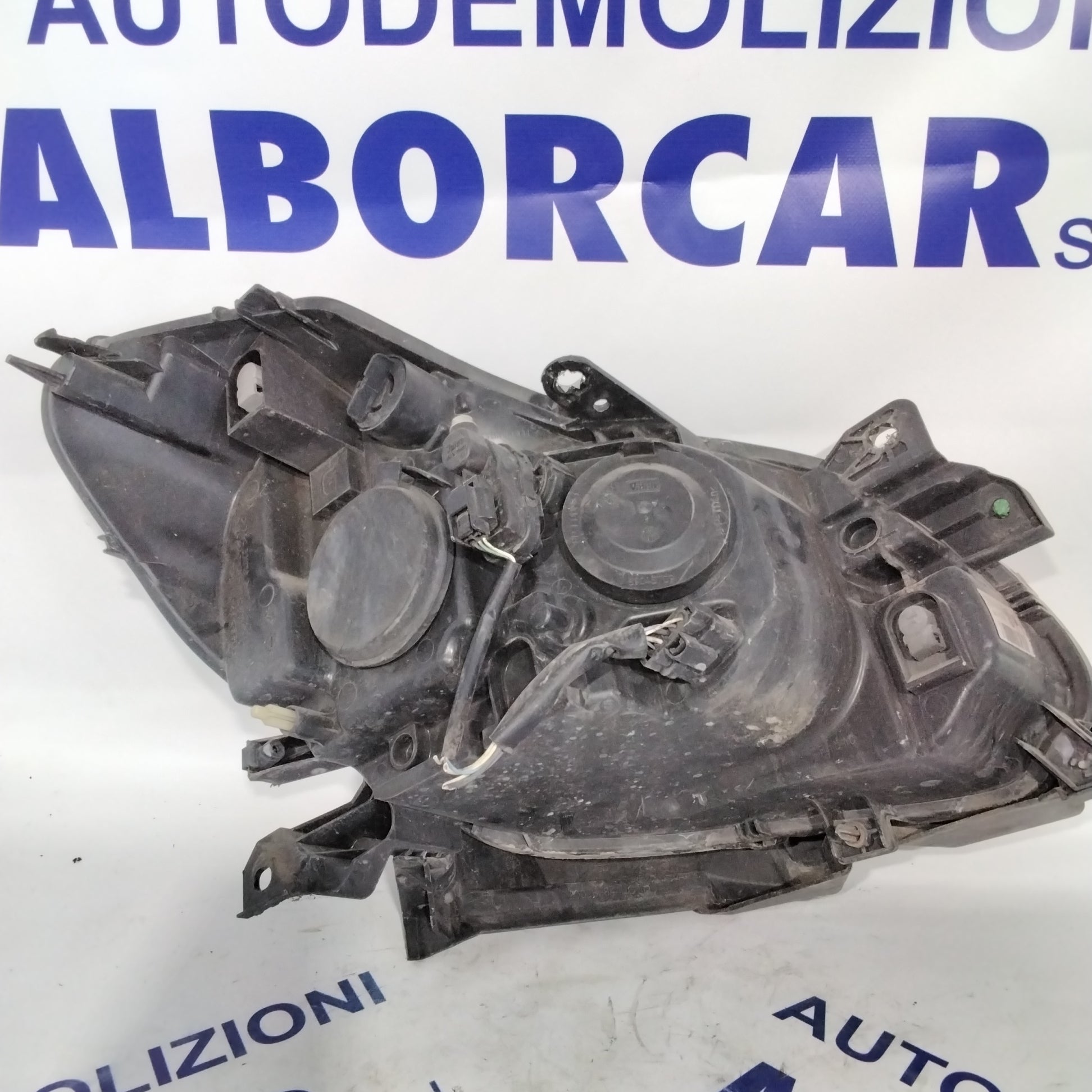 left front headlight Renault Clio year 2006 code: 89032484