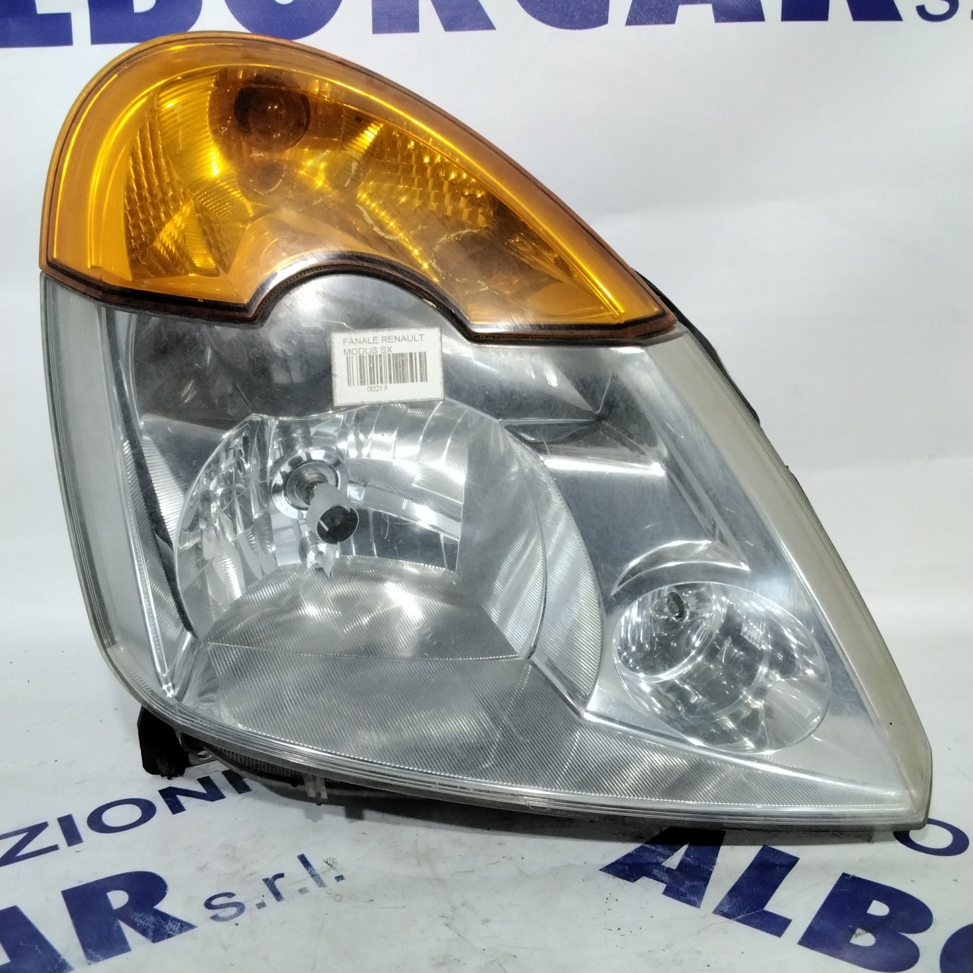 Left headlight Renault Modus year 2005 code: 8200540239 (sf8p4)