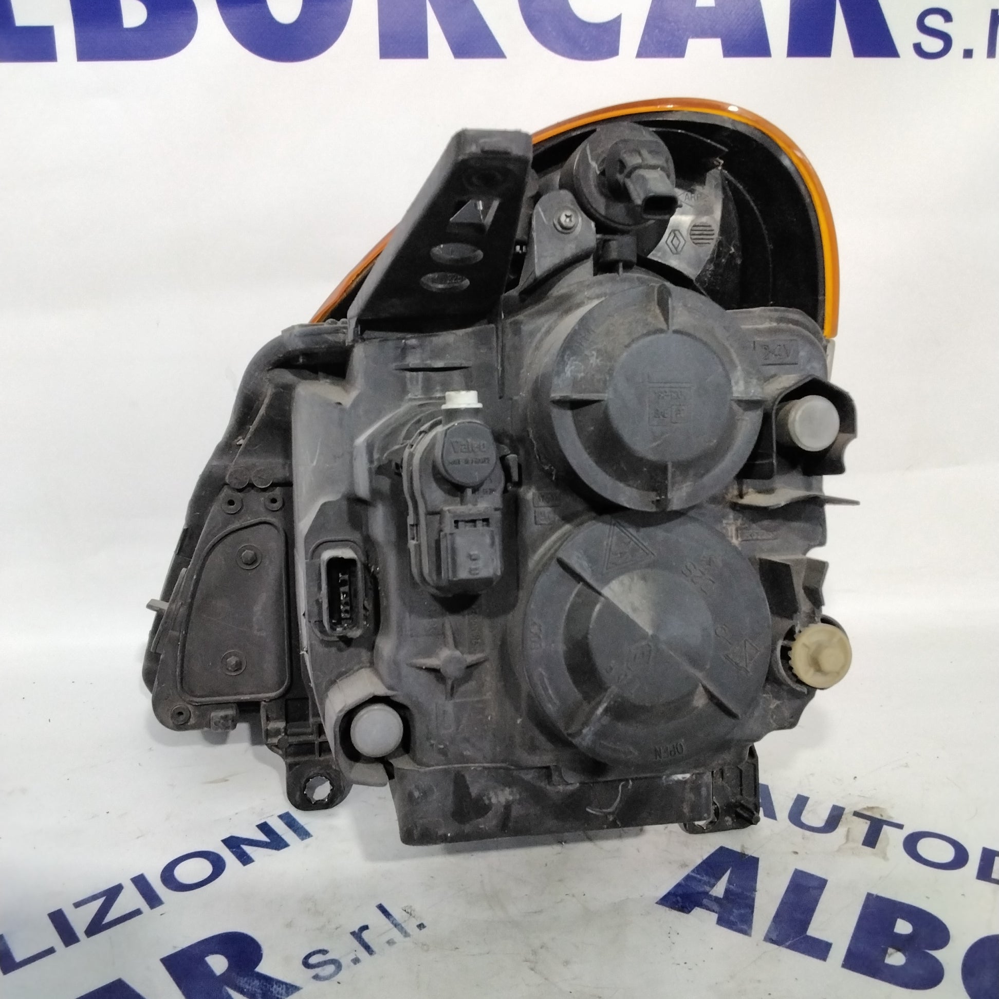 Left headlight Renault Modus year 2005 code: 8200540239 (sf8p4)